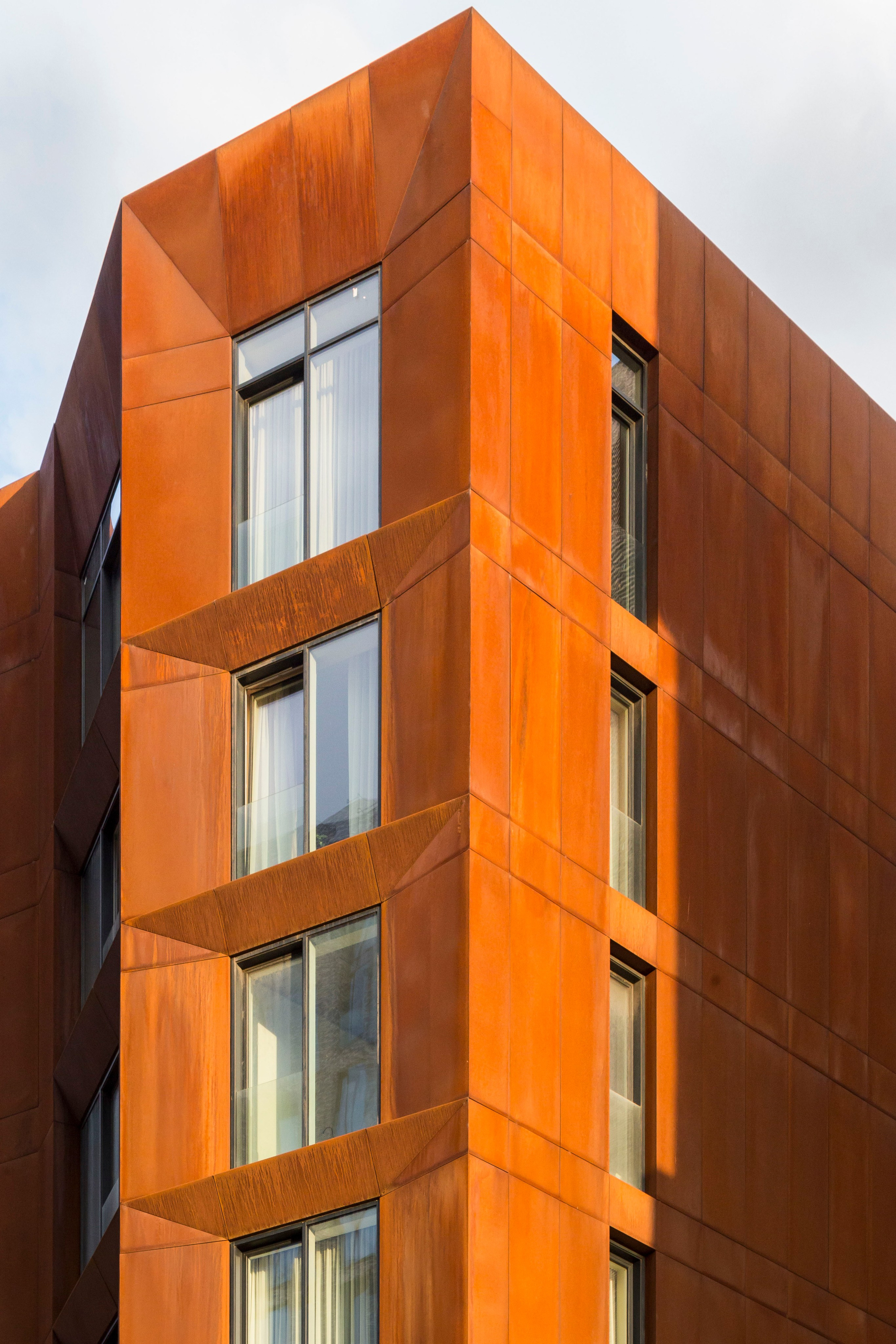 «Ржавый» дом, Москва, набережная Марка Шагала, 1, корп. 2