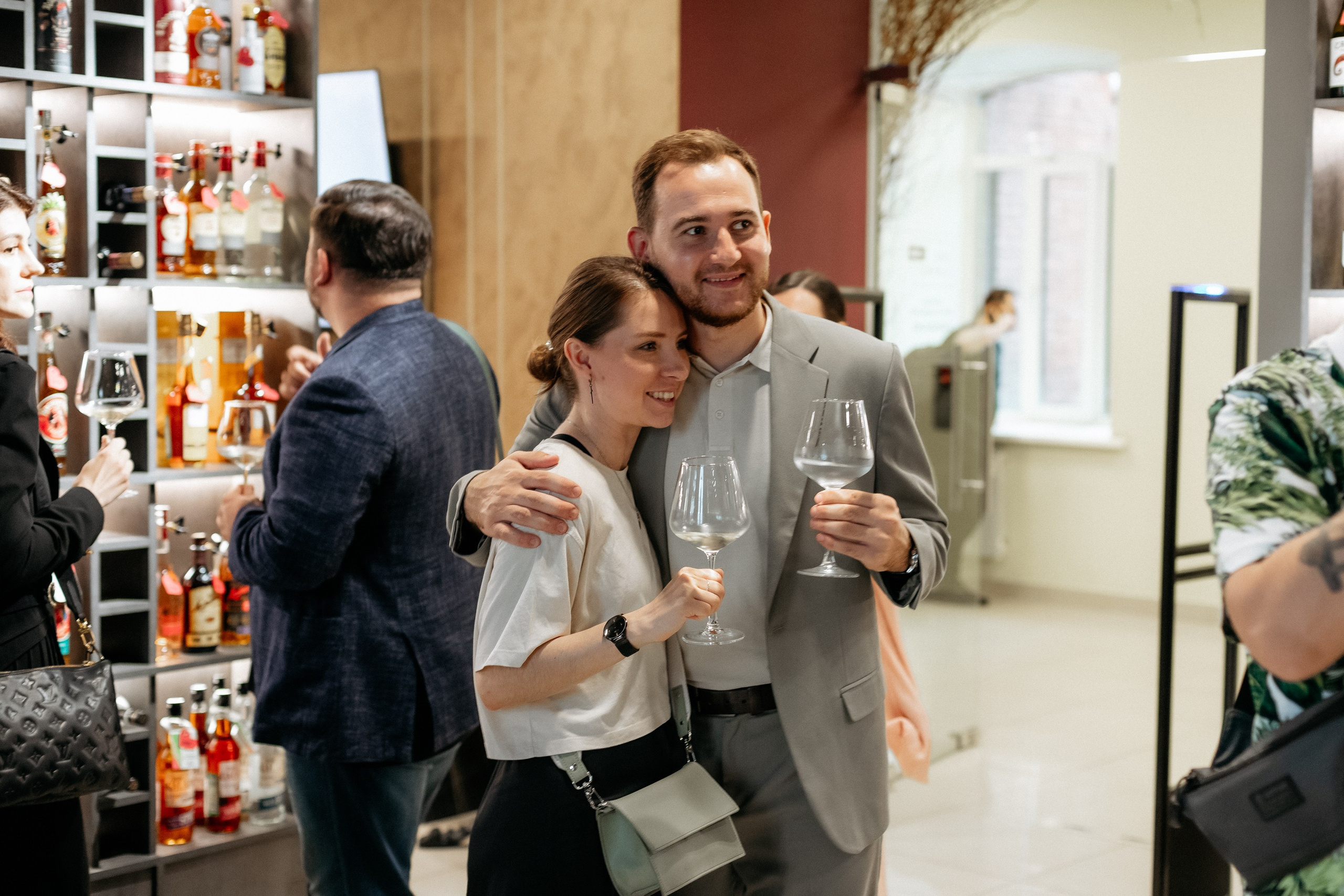 BY SIMPLE ВИНОТЕКА — ОТКРЫТИЕ. СВОИ. ФОТООТЧЕТЫ-СОБЫТИЯ-МЕСТА