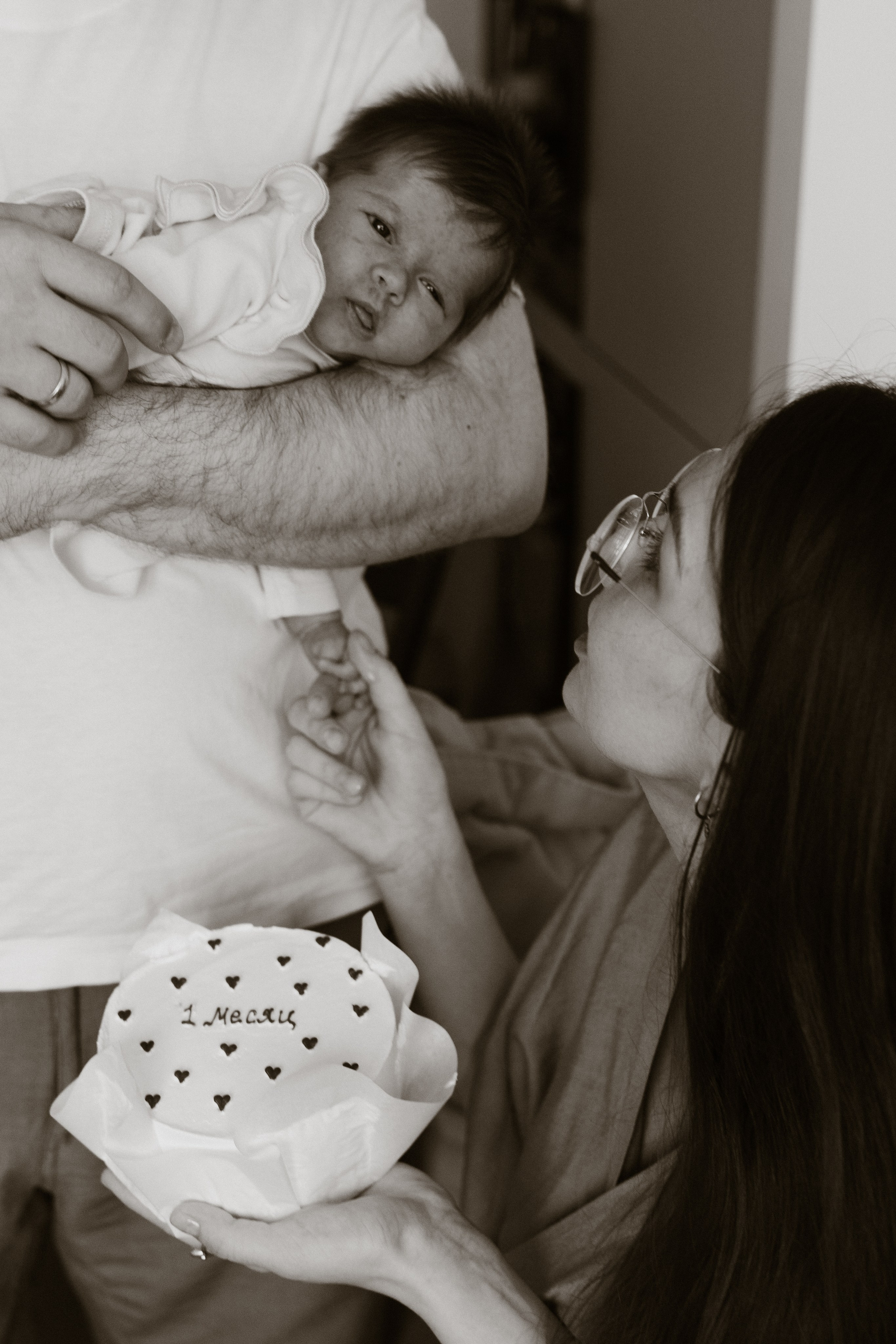 Василисе 1 месяц. Семейный, ньюборн фотограф, фотограф на роды в Москве, Виктория Тюльдюкова