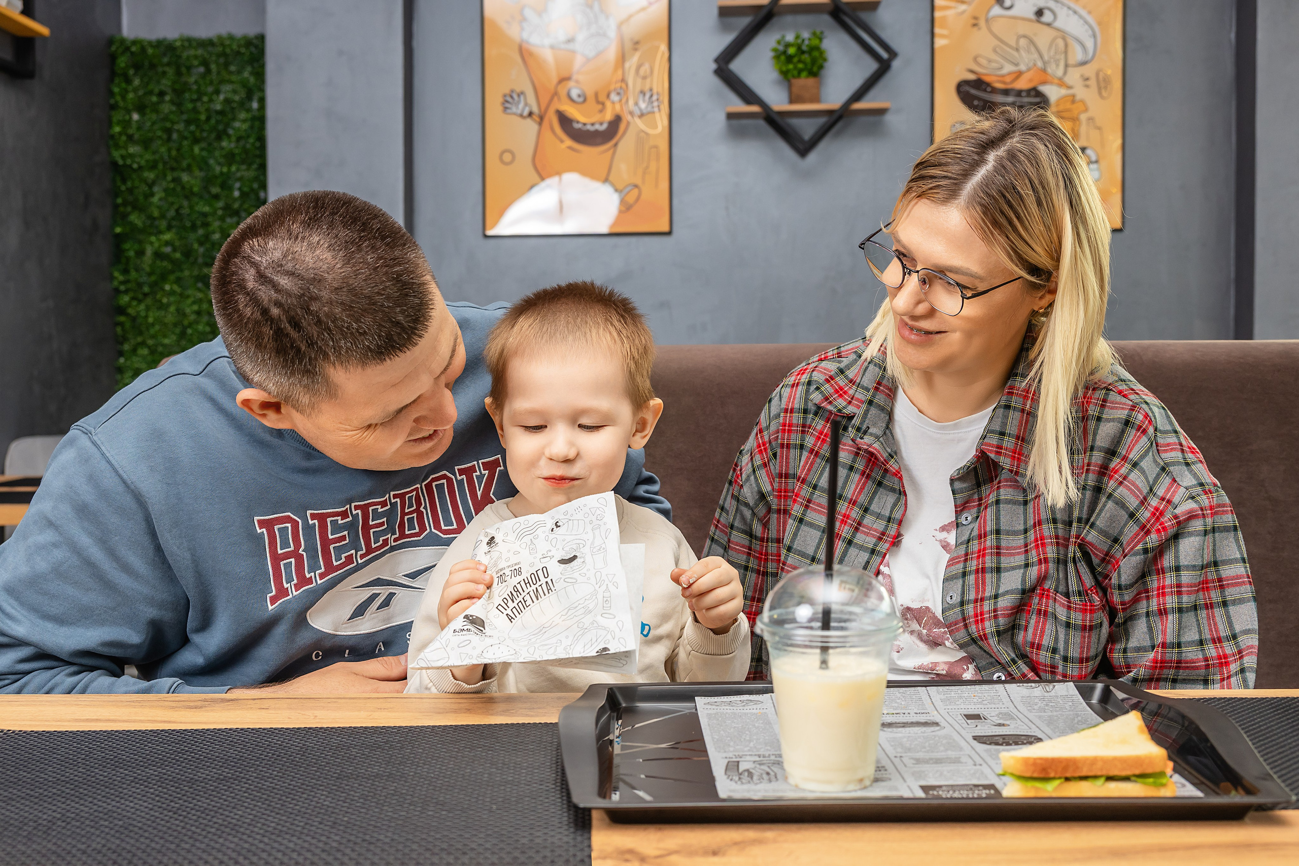 Рынок «Каскад». Фотограф и видеограф в Улан-Удэ: Аюна Габагуева и Артём Шаханов
