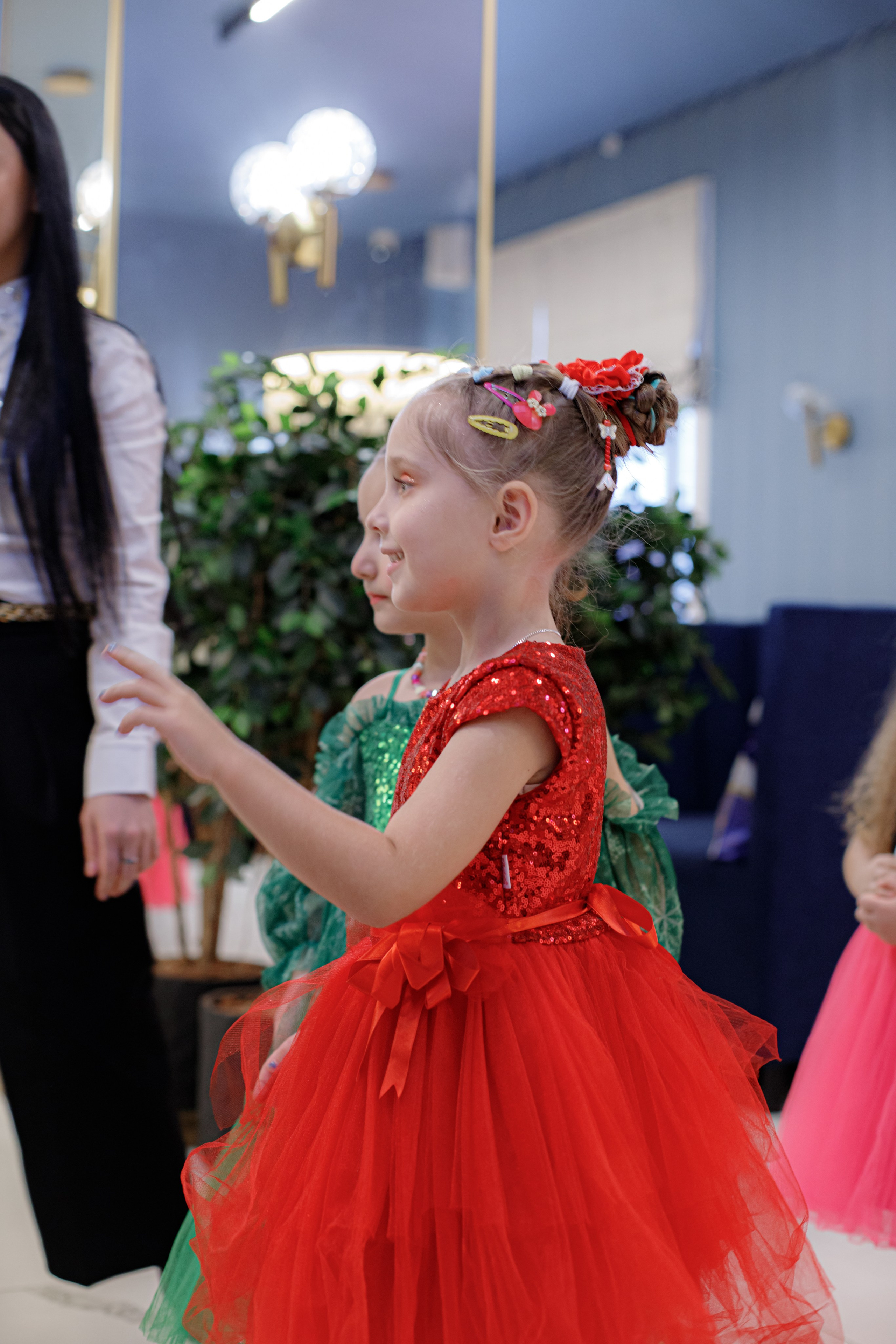 ASIA'S BIRTHDAY PARTY. Photokarish