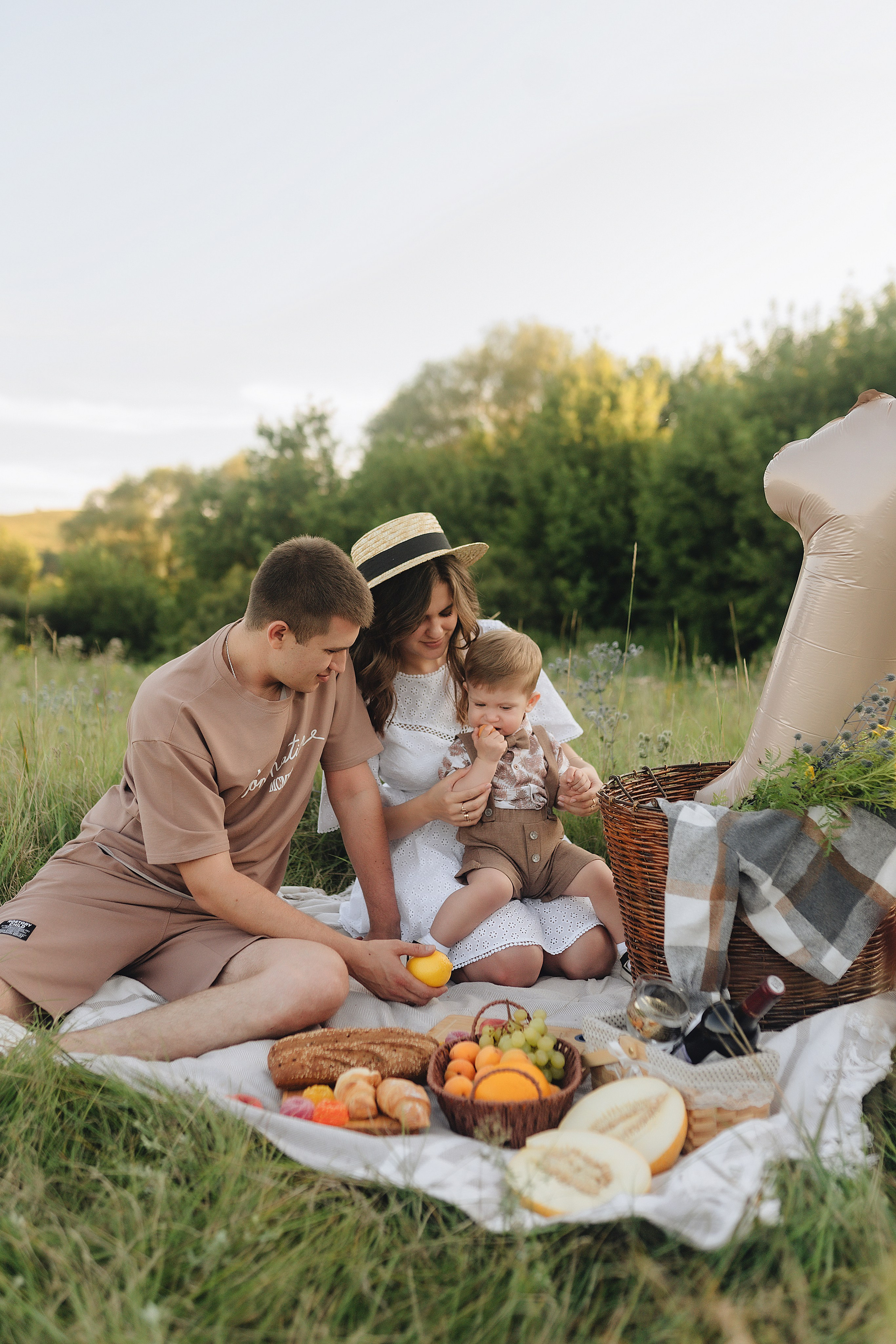 Светлана, Сергей и Женя | Семейная съемка на закате. Фотограф Карина Шмулёва. Воронеж и область