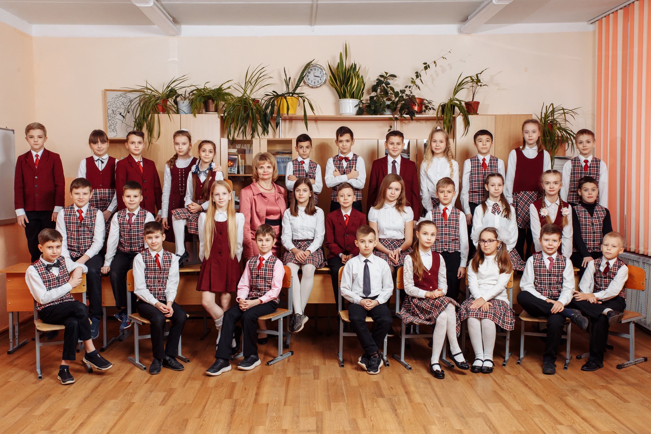 4 класс. Студия школьной фотографии в Твери. Выпускные альбомы в Твери