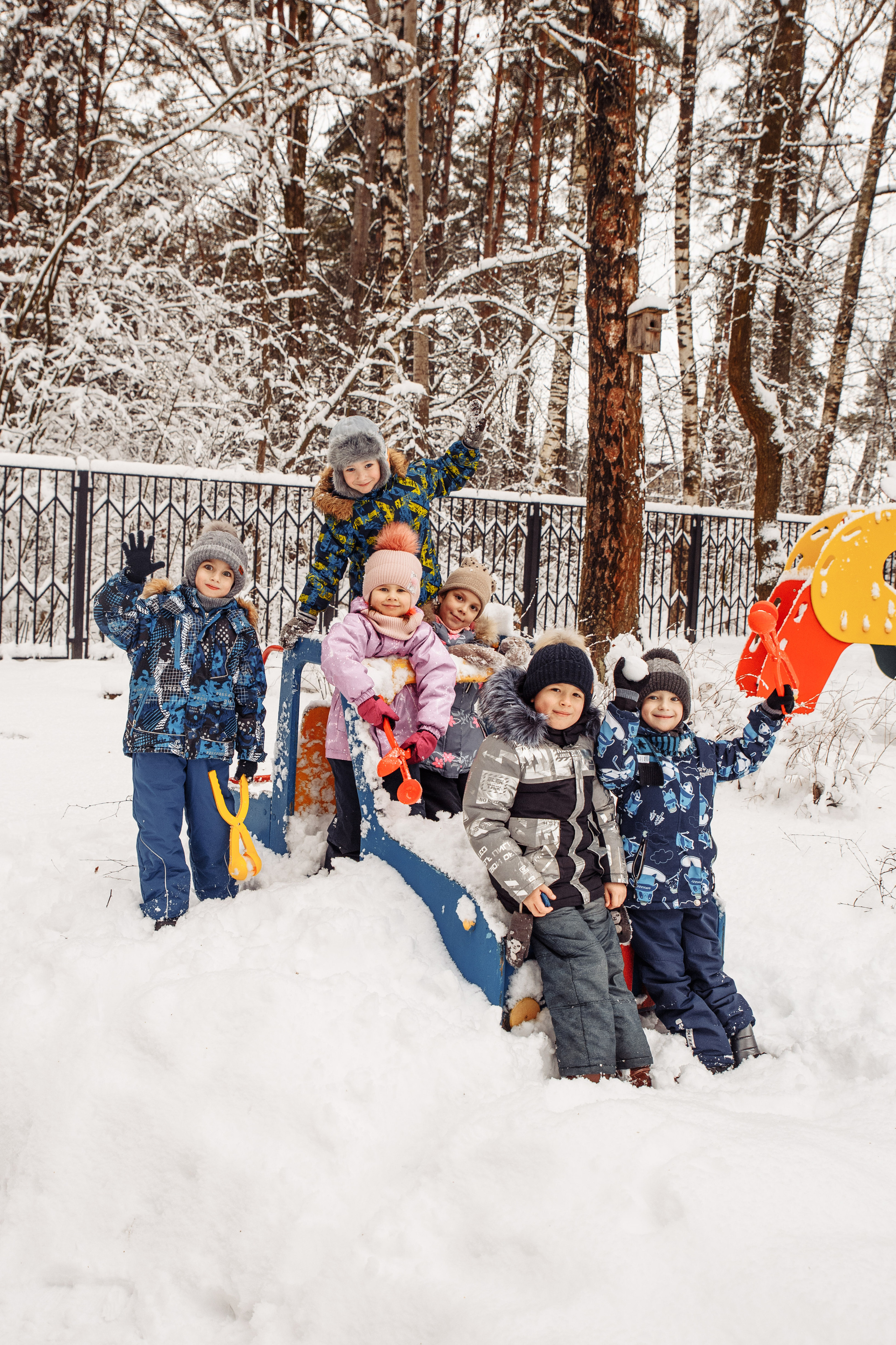 Выпускные альбомы для детского сада в Твери. Студия школьной фотографии в Твери. Выпускные альбомы в Твери