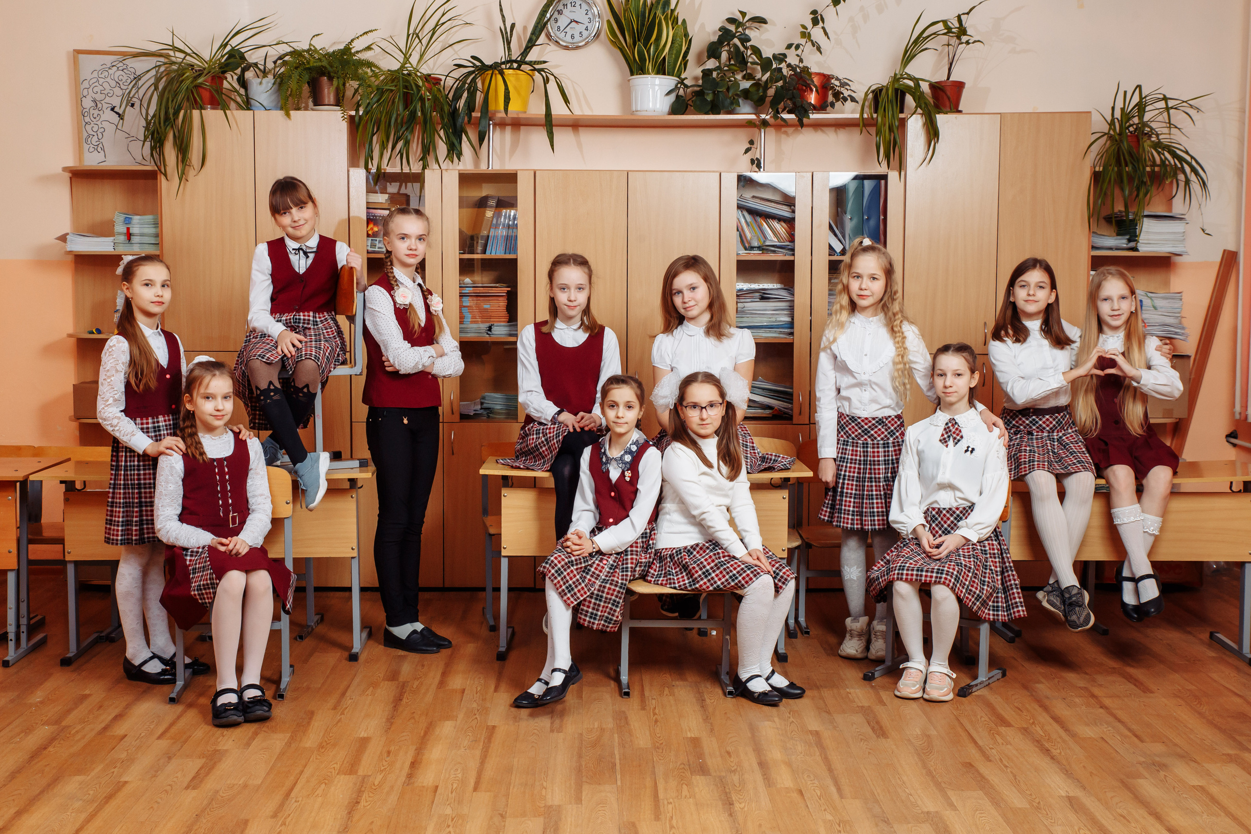 4 класс. Студия школьной фотографии в Твери. Выпускные альбомы в Твери