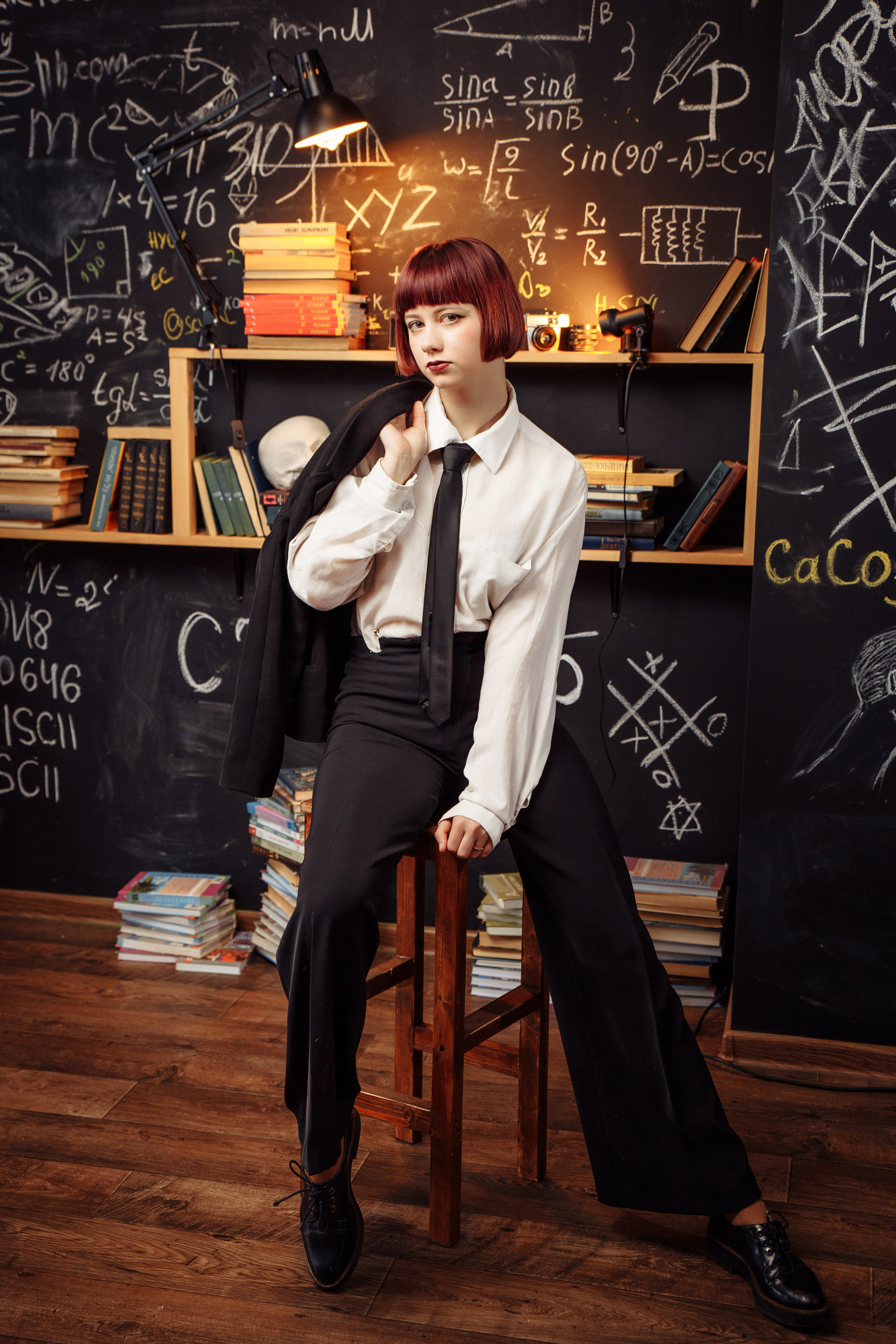 Студия школьной фотографии. Фотостудия выпускных альбомов в Твери. Студия школьной фотографии в Твери. Выпускные альбомы в Твери