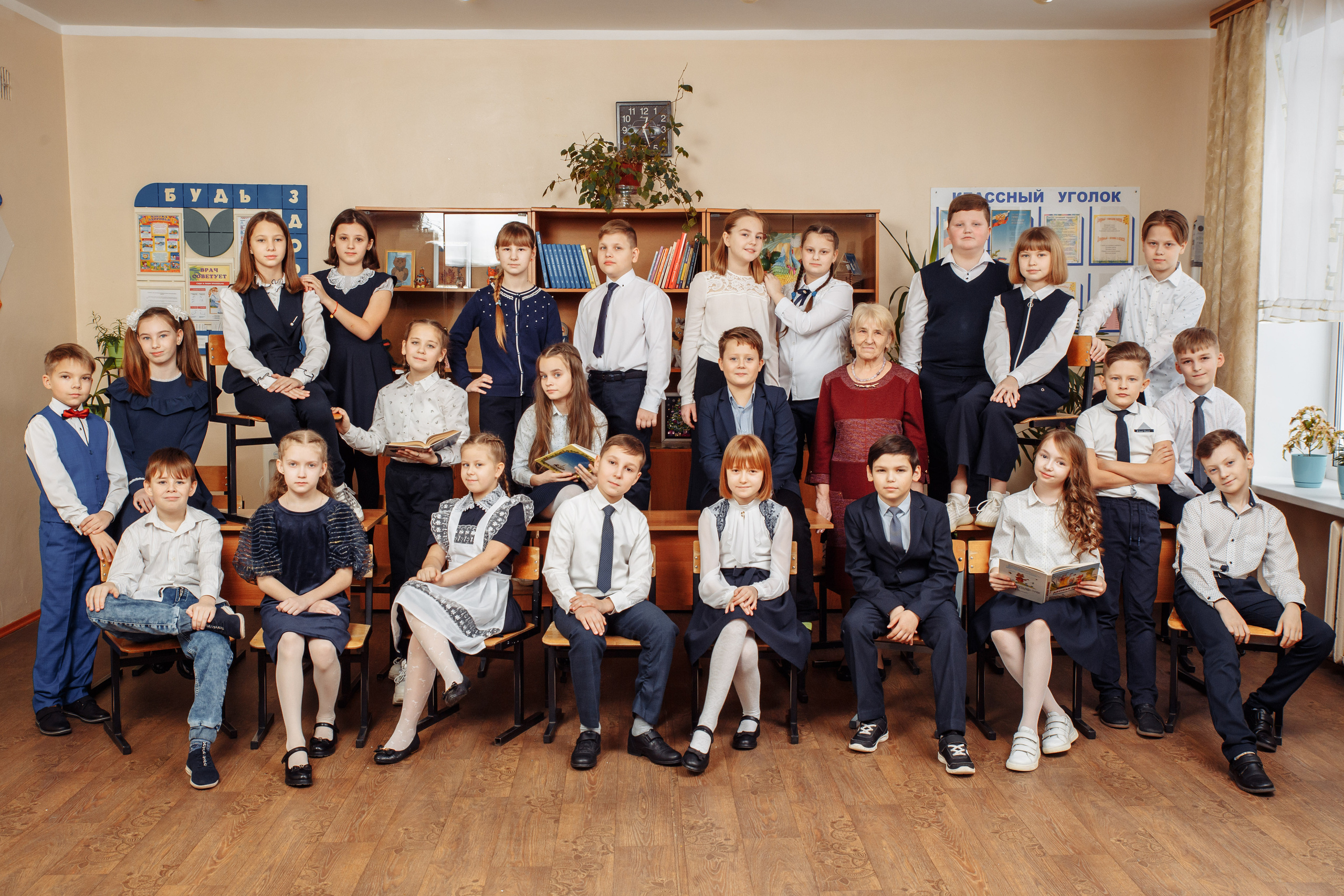 4 класс. Студия школьной фотографии в Твери. Выпускные альбомы в Твери