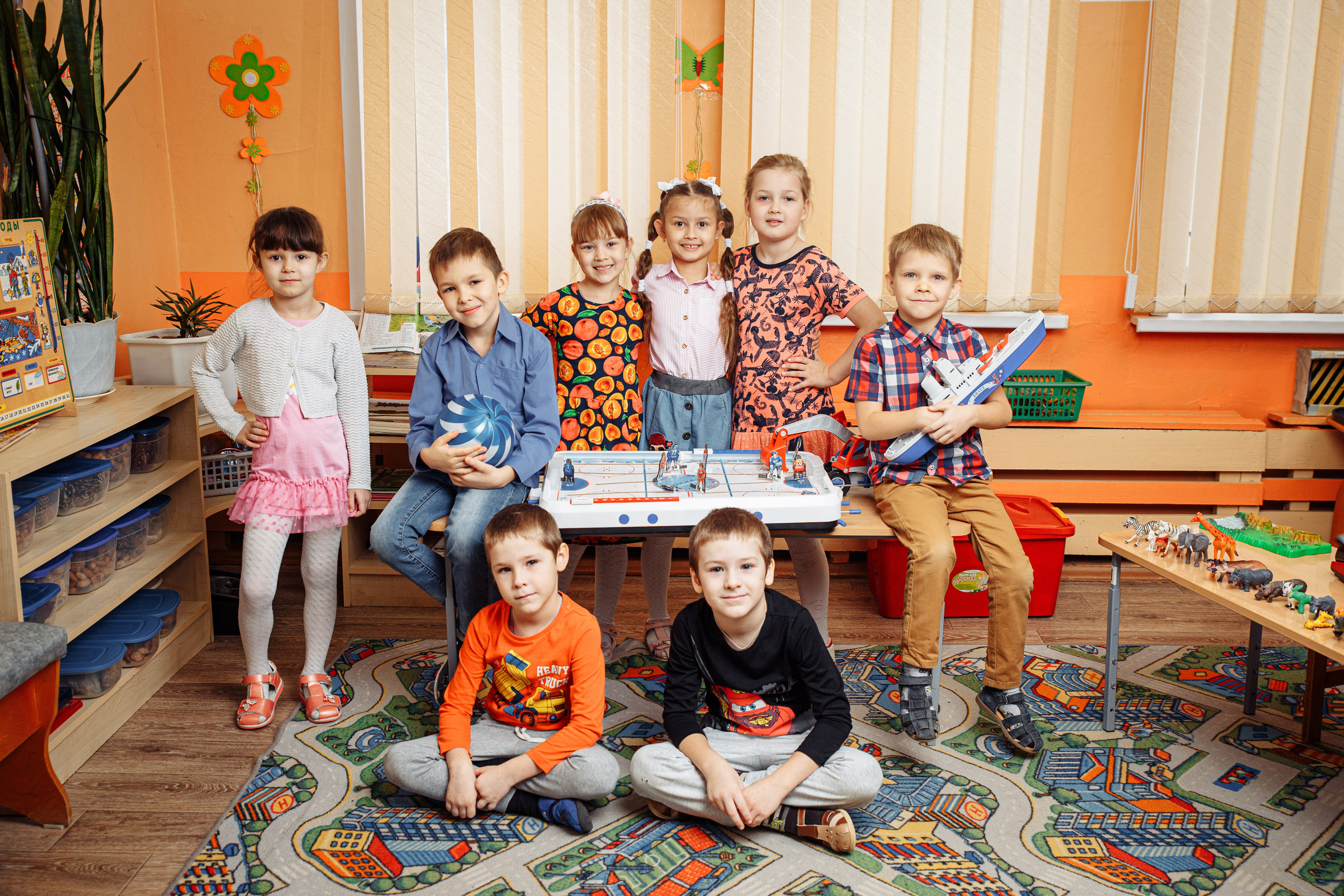 Выпускные альбомы для детского сада в Твери. Студия школьной фотографии в Твери. Выпускные альбомы в Твери