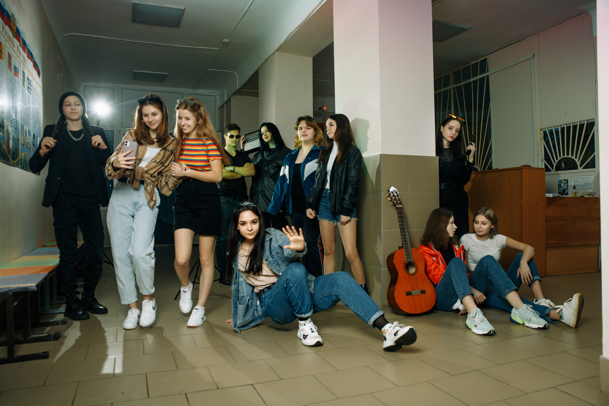 9 и 11 классы. Студия школьной фотографии в Твери. Выпускные альбомы в Твери