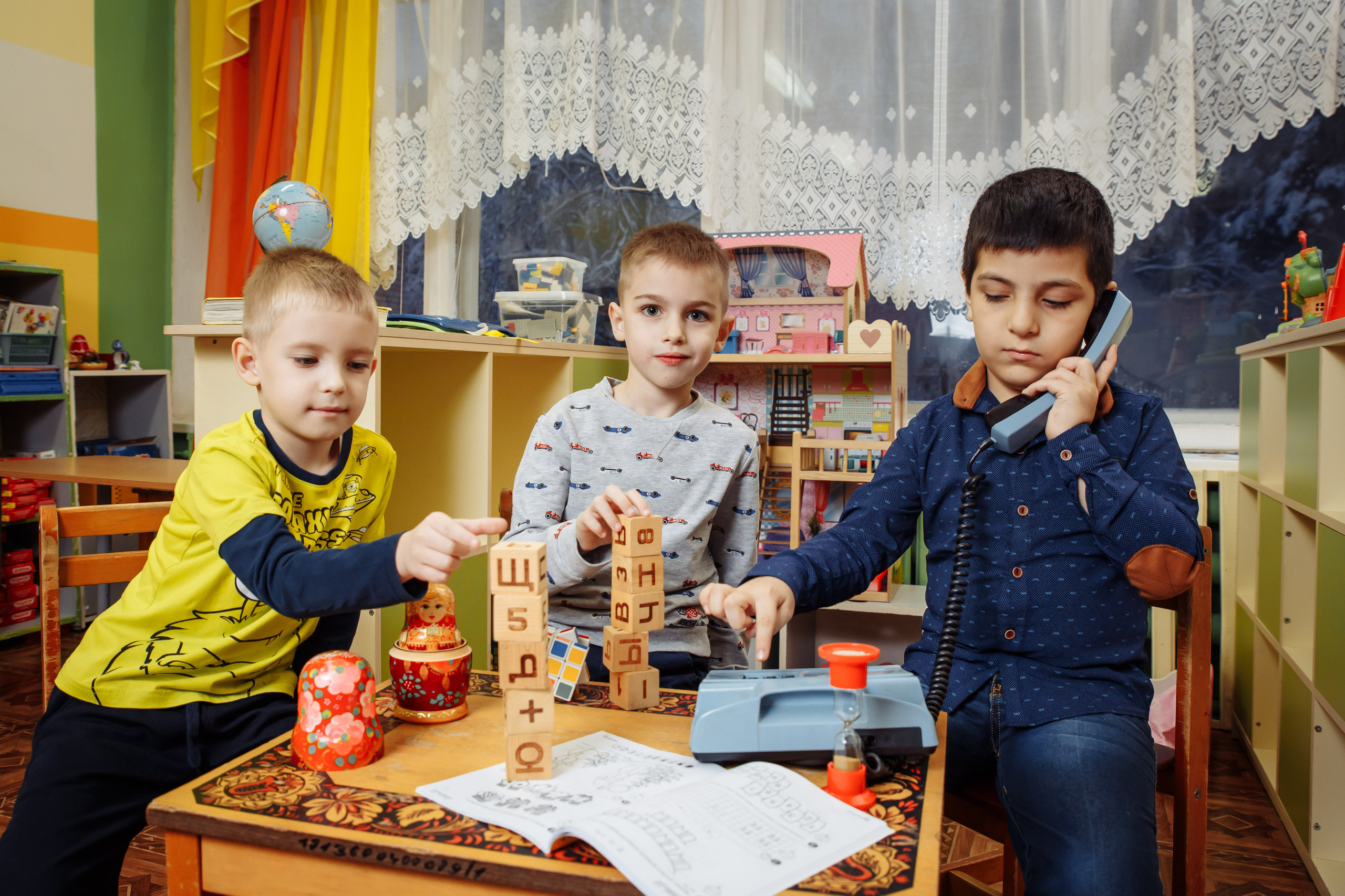 Выпускные альбомы для детского сада в Твери. Студия школьной фотографии в Твери. Выпускные альбомы в Твери