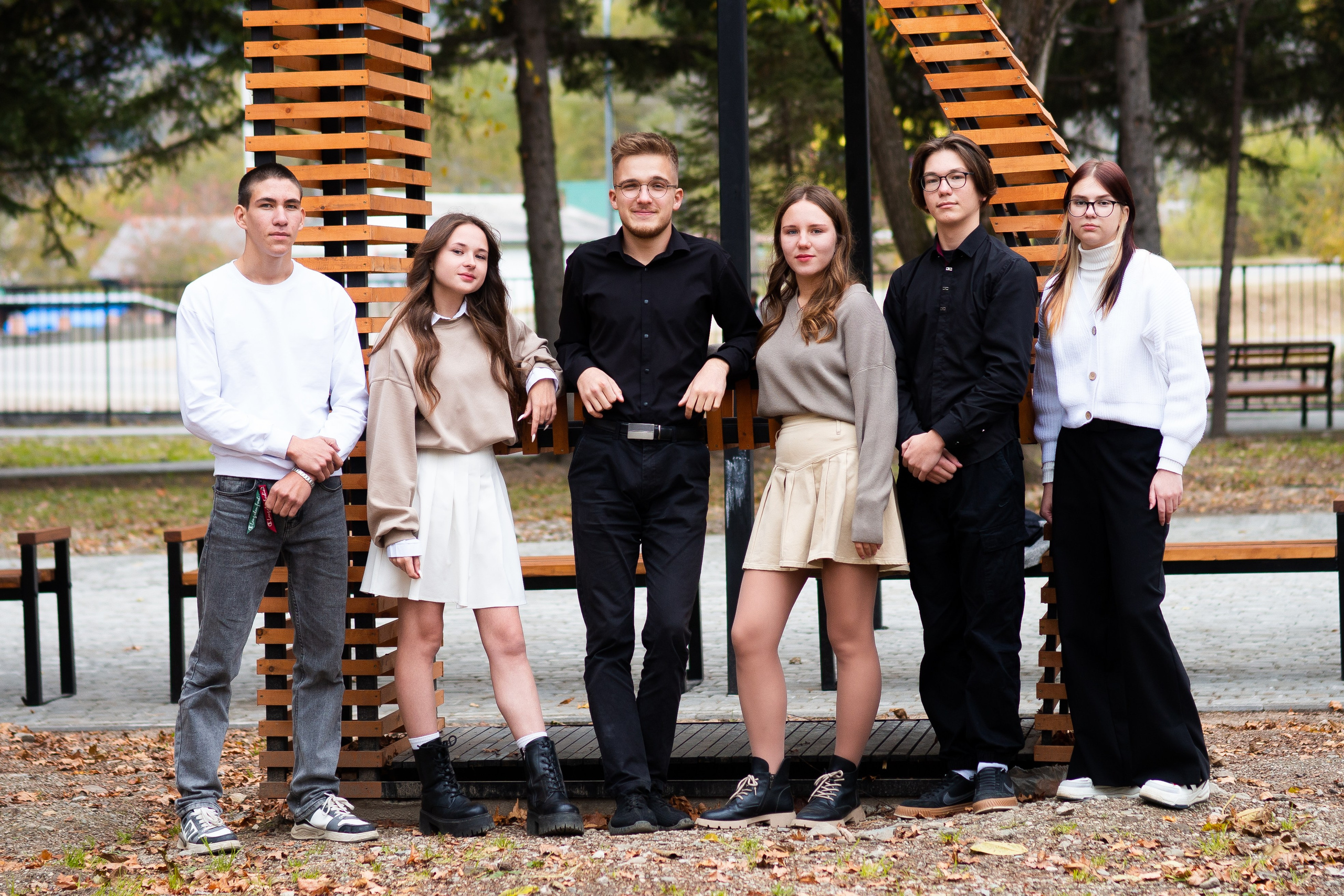 Осень. Старшая школа. Выпускники 2025 года. Выпускные Альбомы и Фотосессии п. Кавалерово