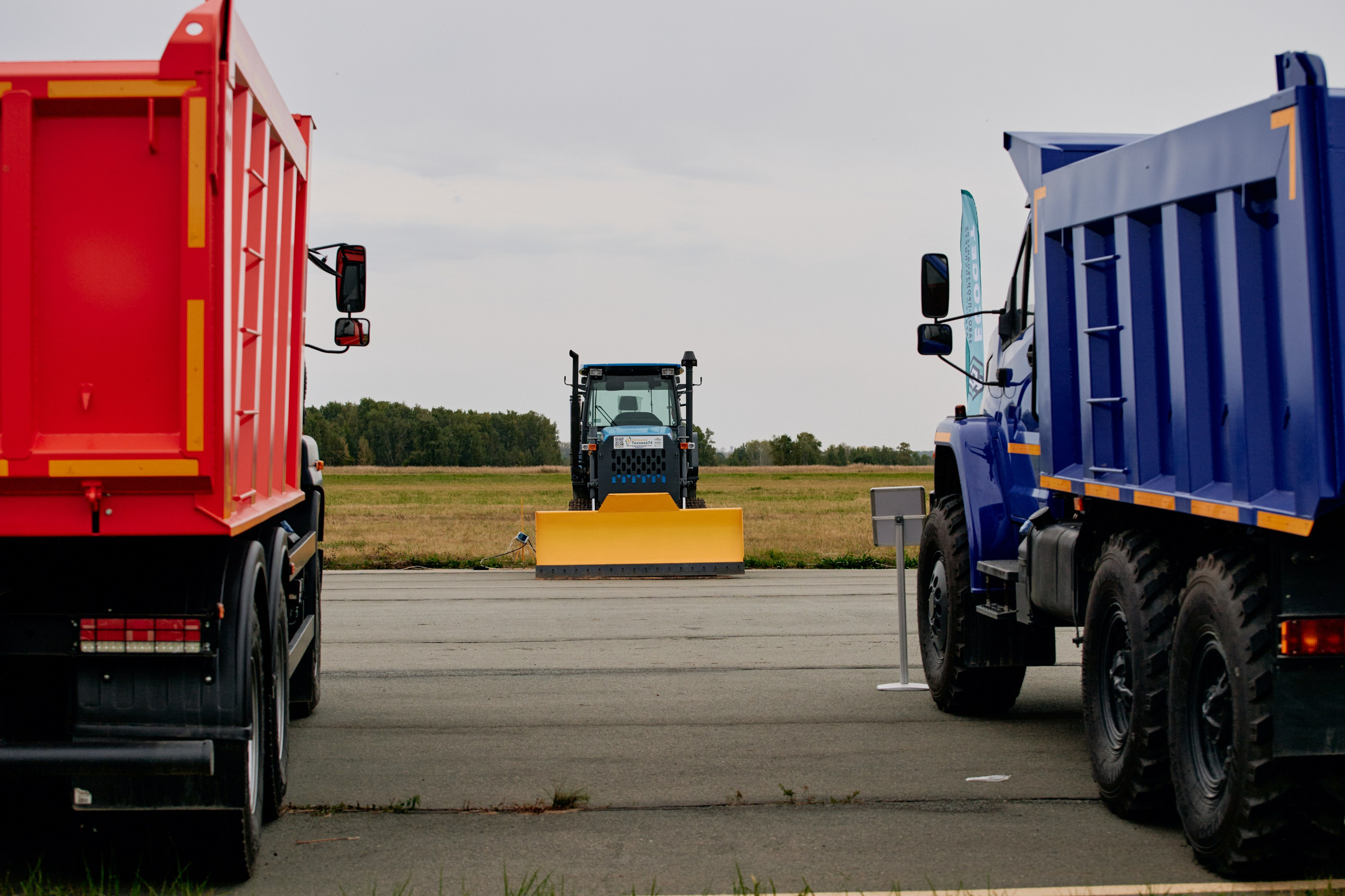 Форум СпецМашЭкспо. Выставка строительно-дорожной и специализированной техники. Фотограф из Челябинска Ника Варгот