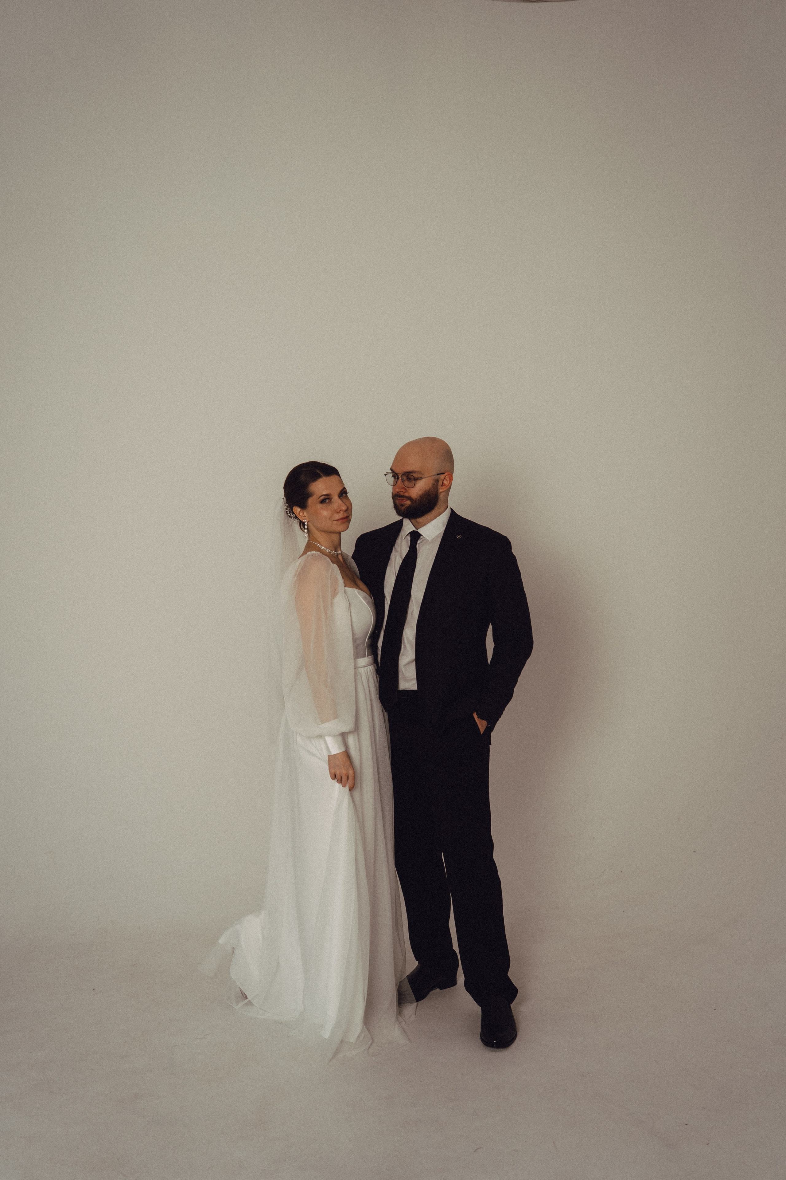 СВАДЕБНАЯ СЬЕМКА ВО ВТОРОМ ДВОРЦЕ (ДЕКАБРЬ) ТАКЖЕ СЬЕМКА В СТУДИИ НА ЧЕРНЫШЕВСКОЙ. Профессиональный фотограф, Санкт-Петербург — Виктория Богомолова