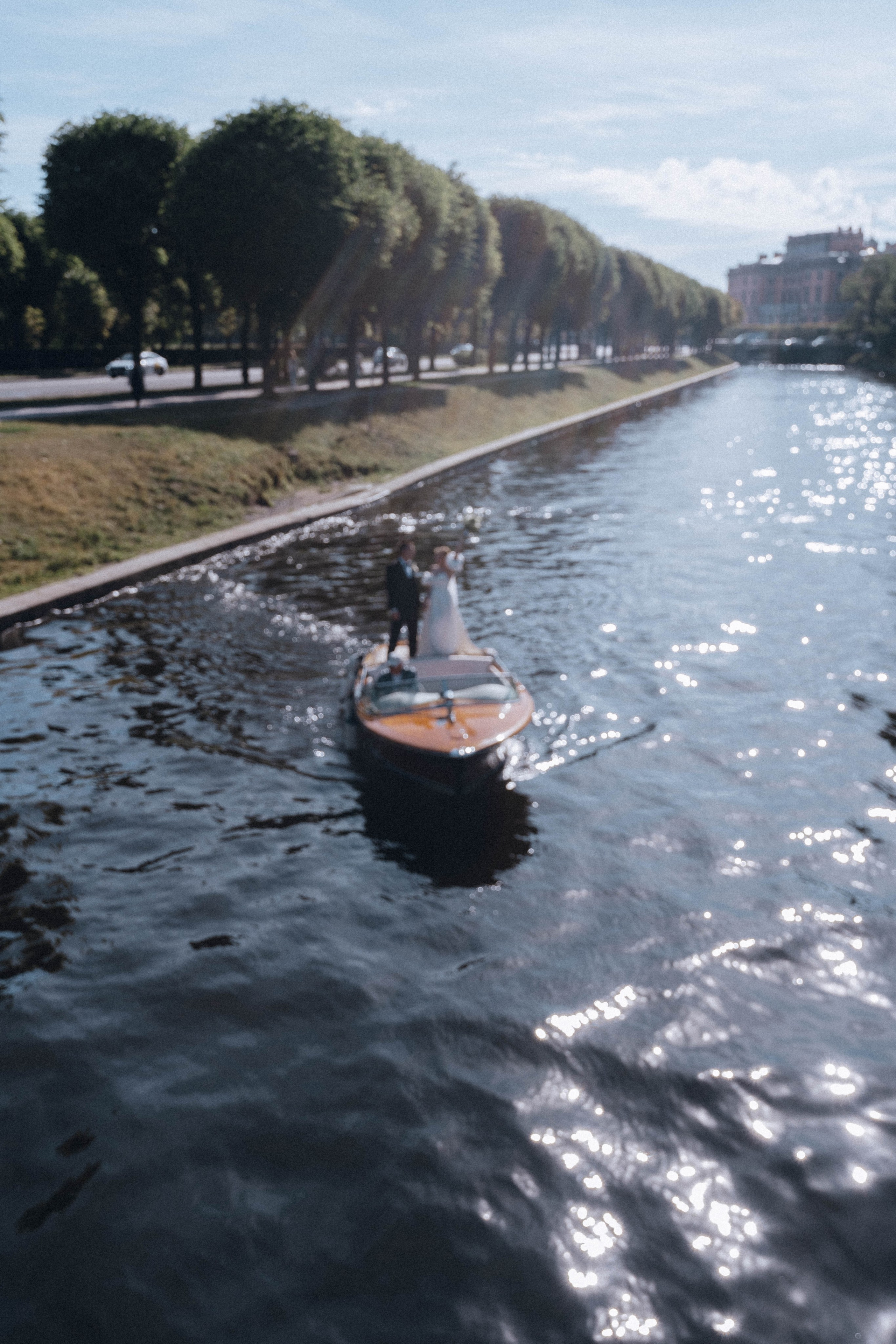 СВАДЕНБНАЯ СЬЕМКА НА КАТЕРЕ ПО КАНАЛАМ САНКТ-ПЕТЕРБУРГА И В АКВАТОРИИ НЕВЫ. Профессиональный фотограф, Санкт-Петербург — Виктория Богомолова