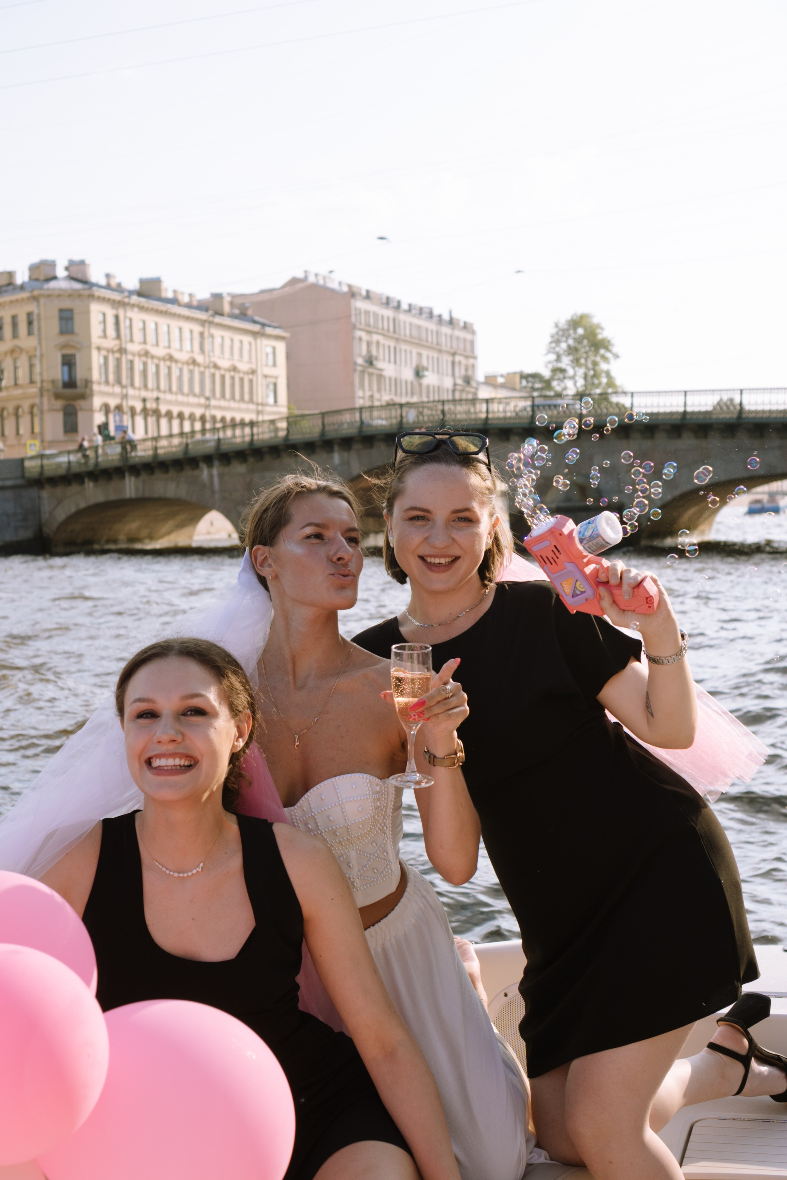 ДЕВИЧНИК НА КАТЕРЕ. Профессиональный фотограф, Санкт-Петербург — Виктория Богомолова