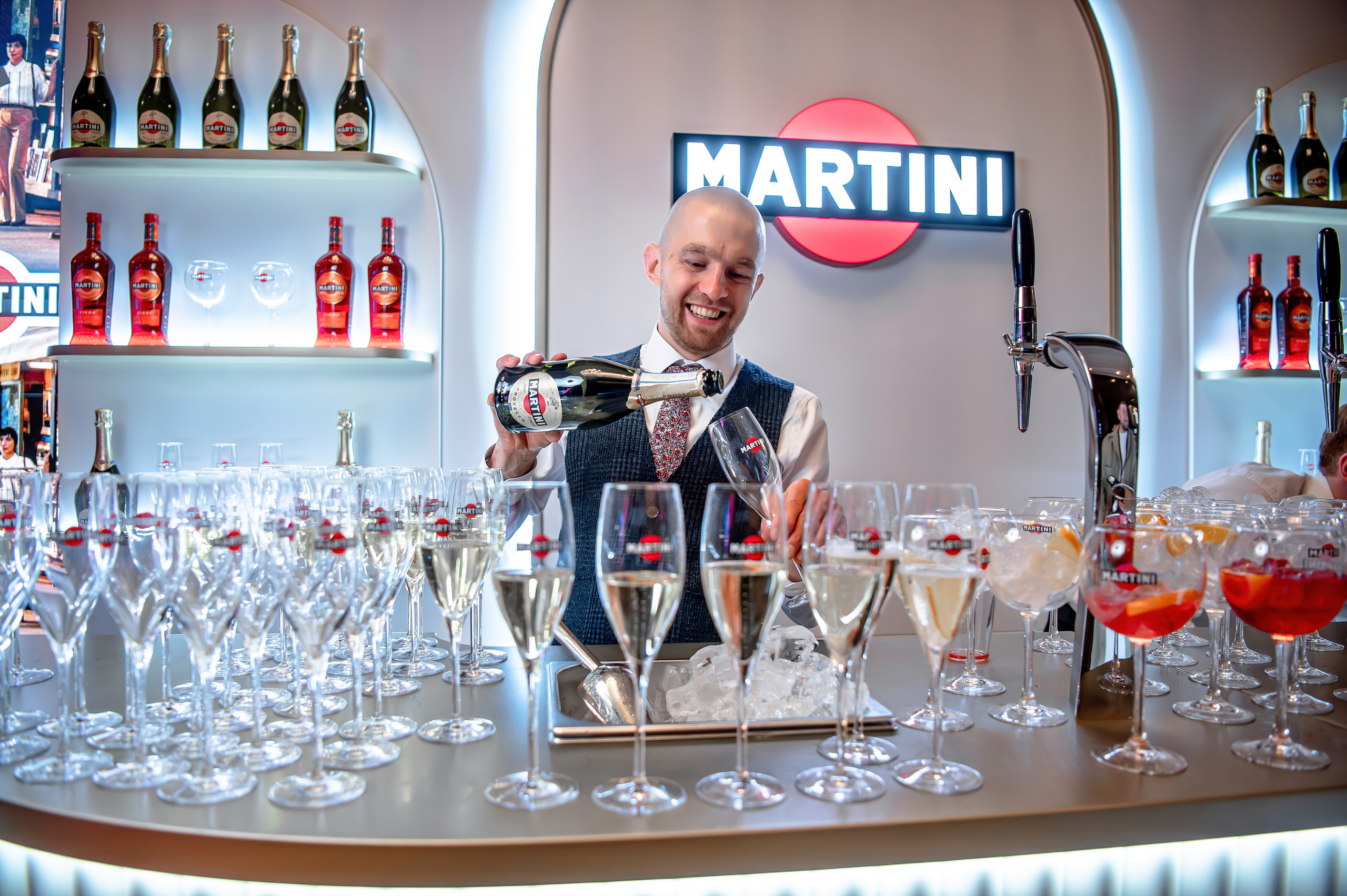 Brand Events. Елена Северина фотограф, Алматы: репортаж (спорт, концерты, конференции), предметная и фуд-съёмка, портреты, каталоги, фэшн, ретушь