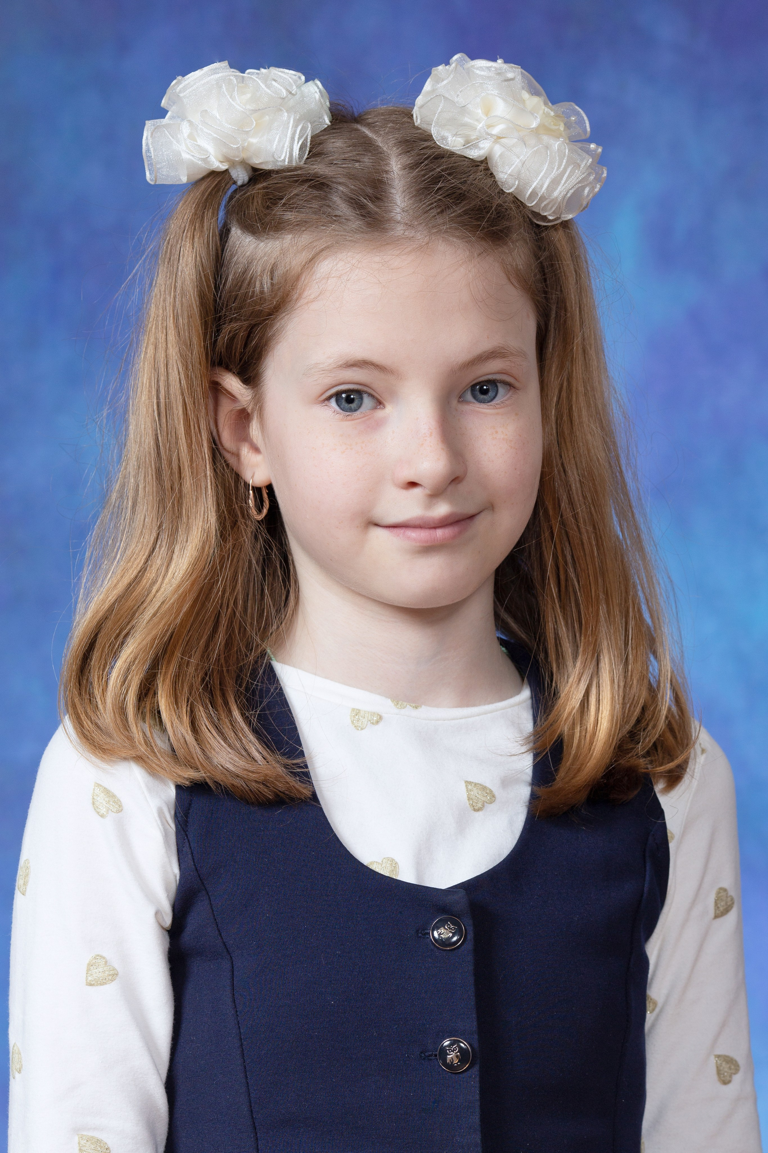 4 класс. Портреты. Школьные выпускные альбомы в Москве Марина Николаева