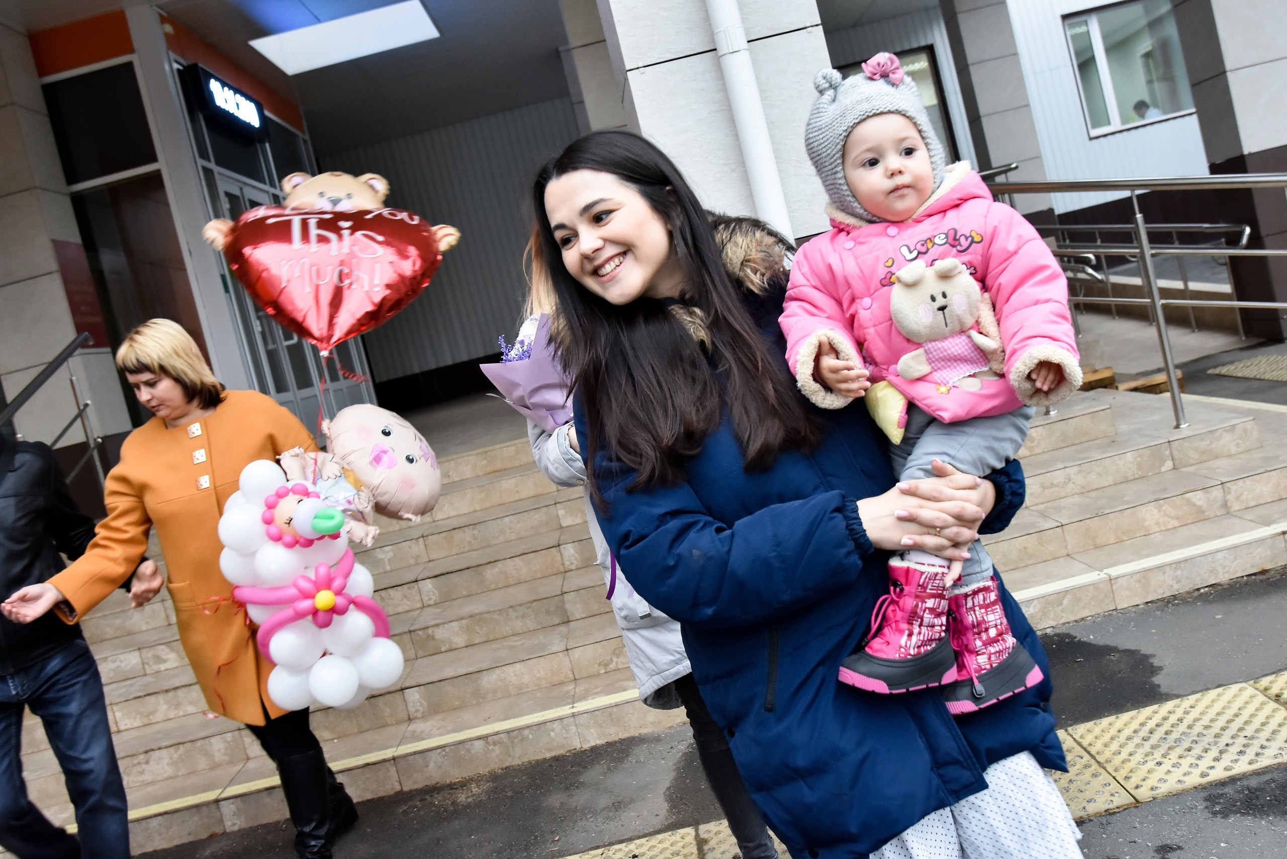 Фотосессия выписки из роддома в Самаре