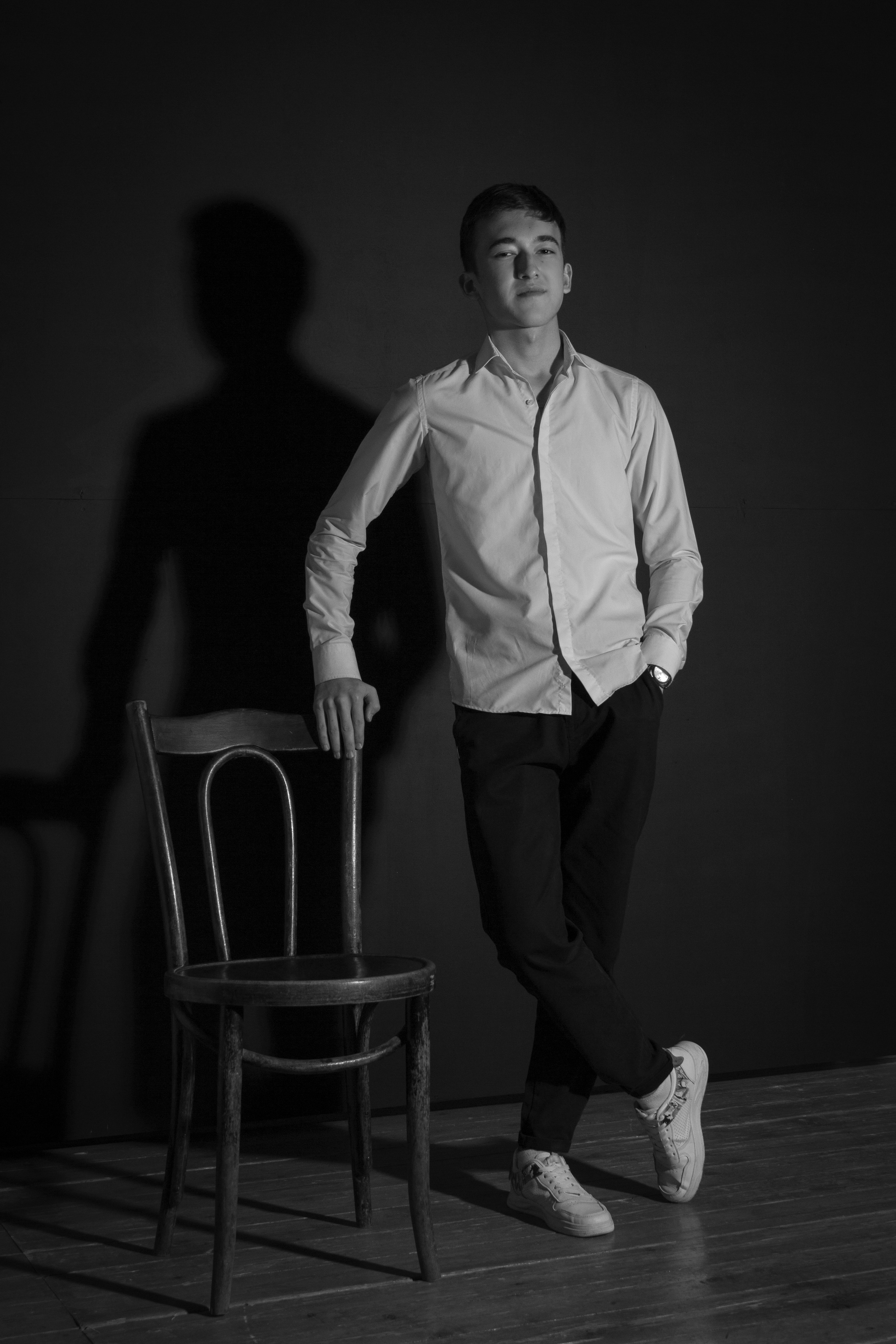 Ануар. Портретный и репортажный фотограф в Москве Кира Елинова