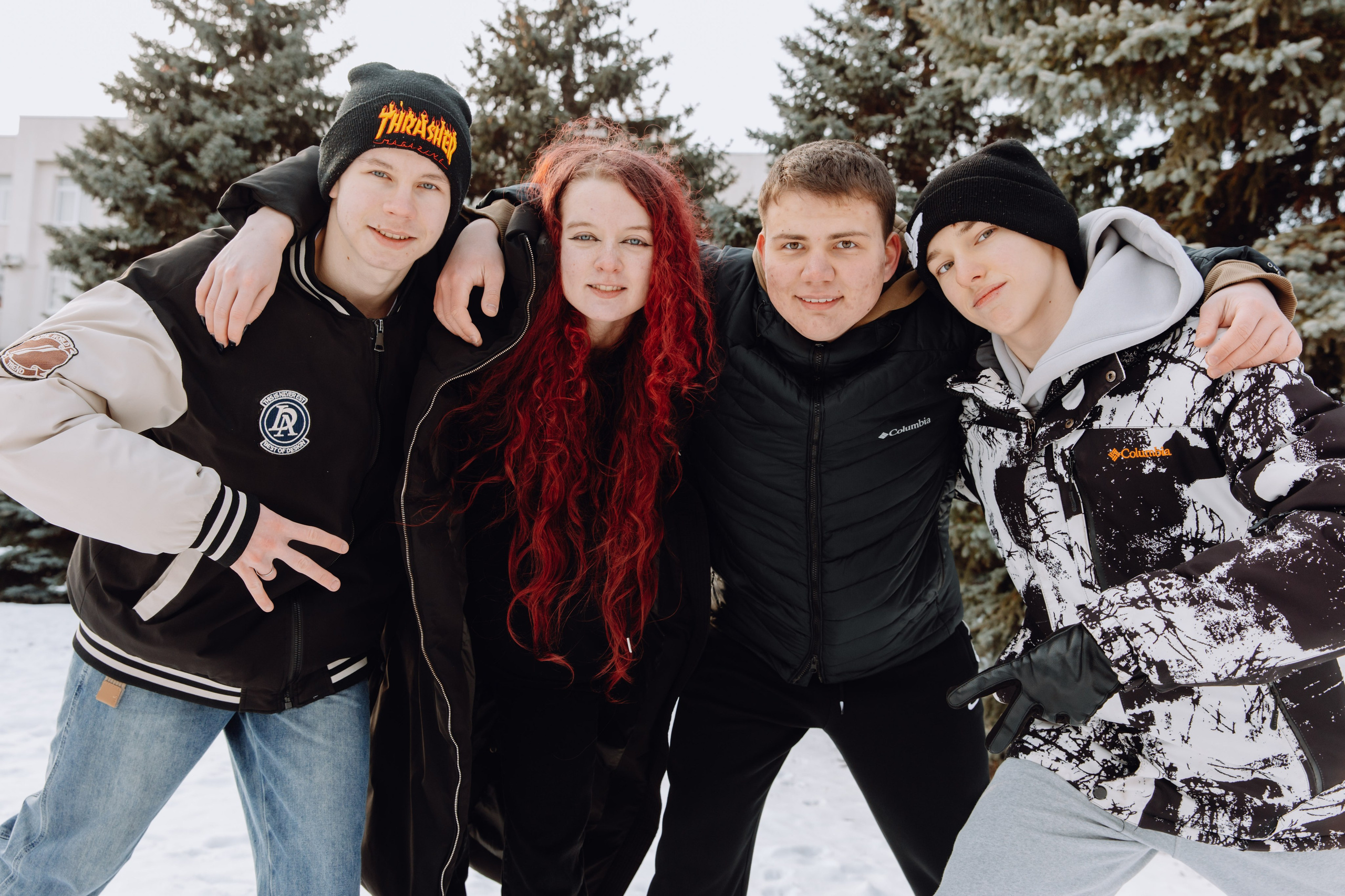 Школьные альбомы в Чернянке. Фотограф Максим Никонов