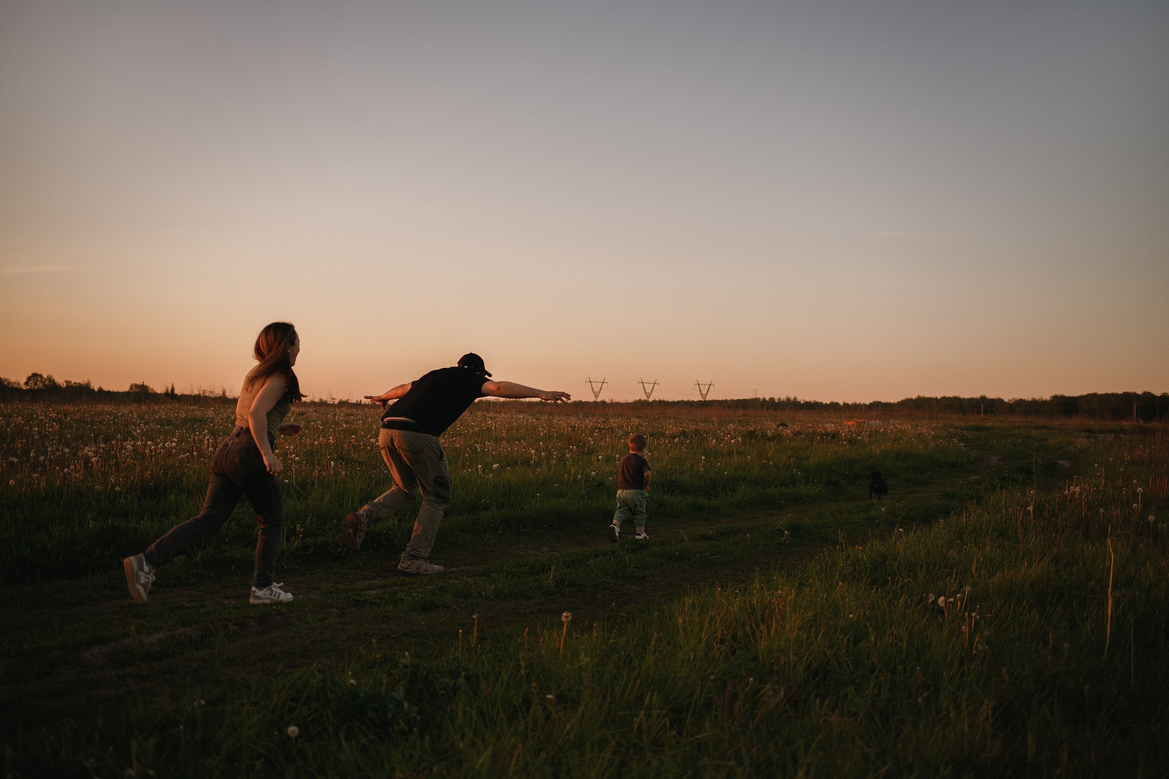 Лиза, Руслан, Ваня и Марс. Фотограф Москва, Чехов Цыкоза Алина