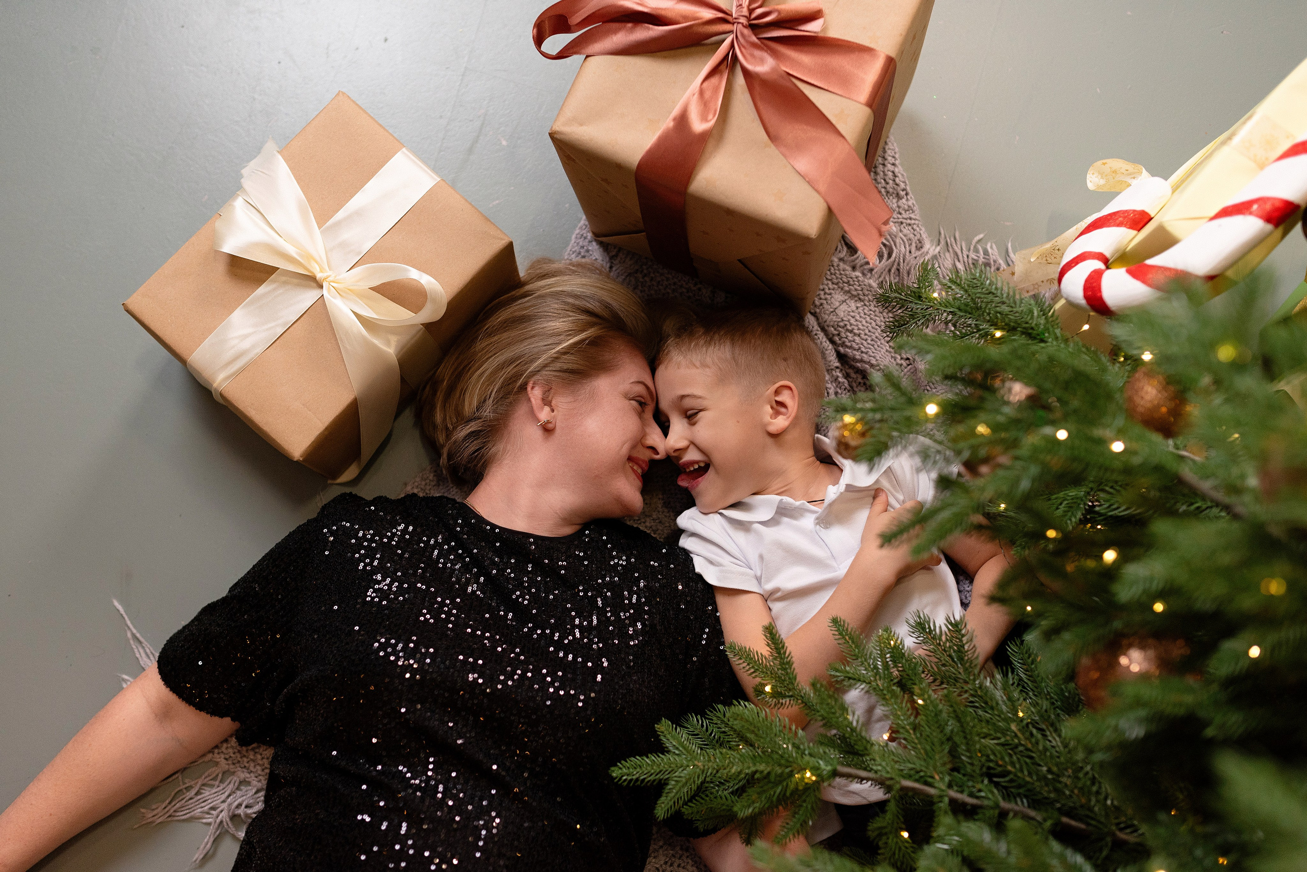 Семейная фотосессия в фотостудии Art Royal. Детский и семейный фотограф в Сургуте и Нефтеюганске Анна Старцева