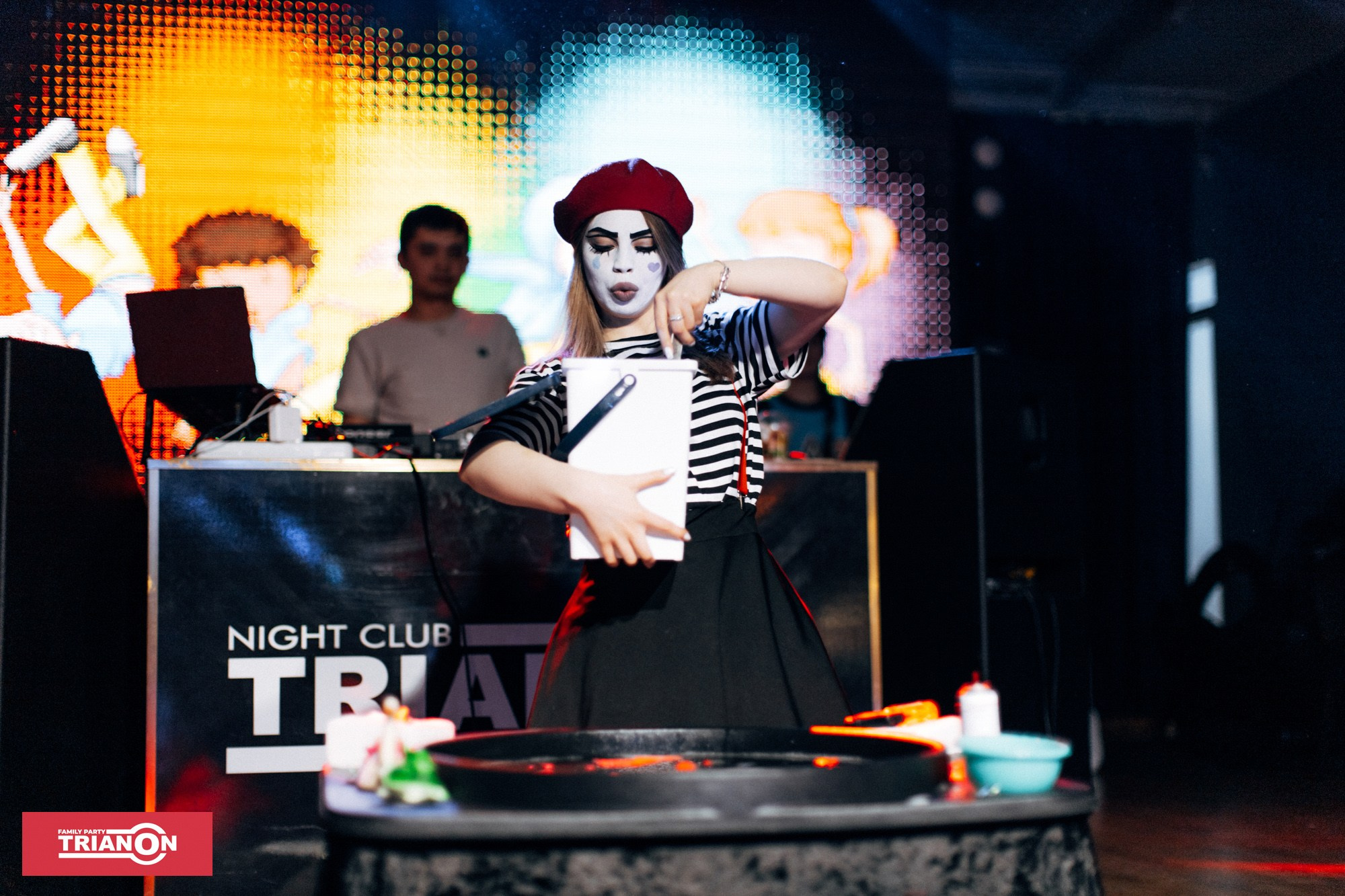 Семейная дискотека TRIANON. Фотограф Владимир Молоканов