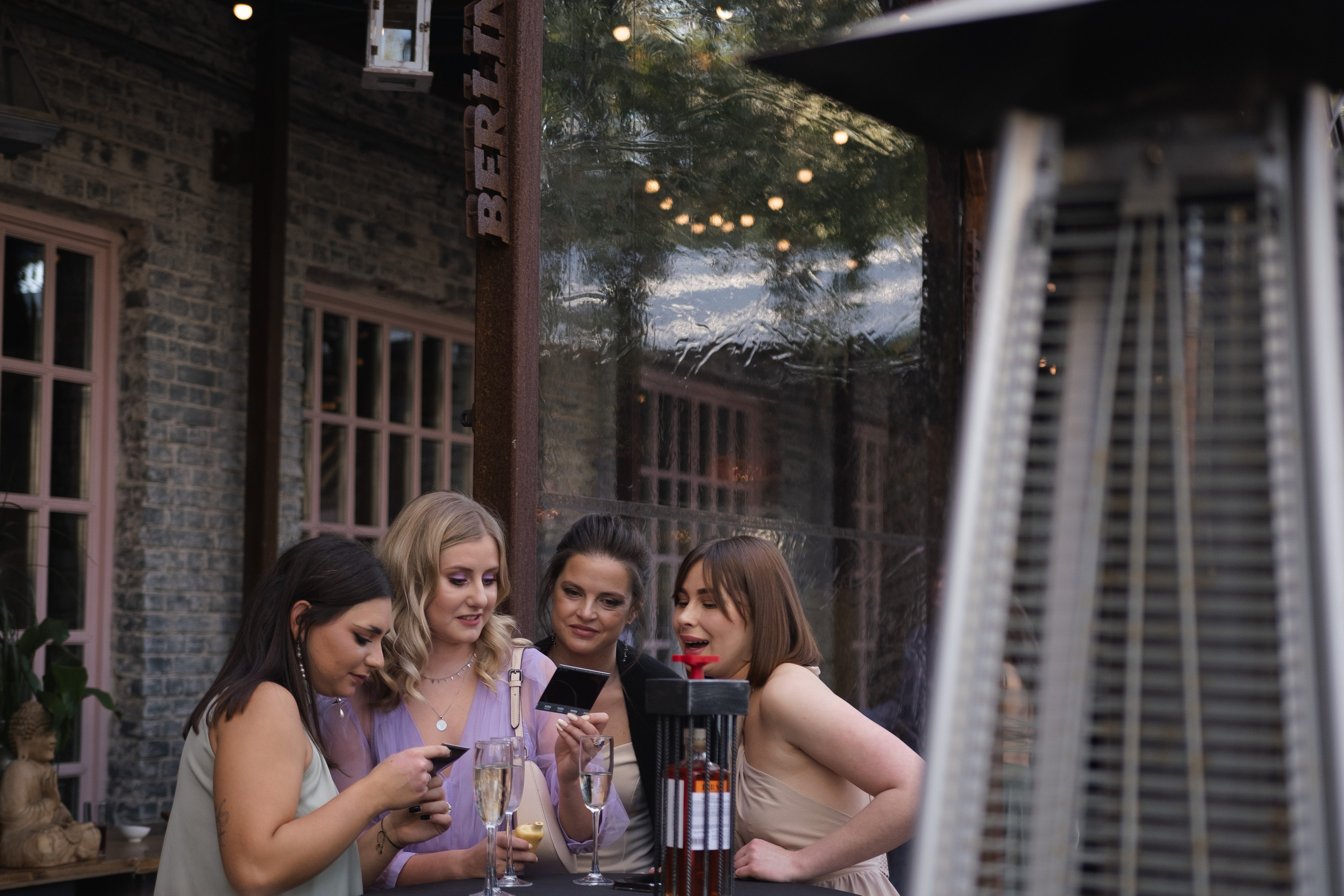 А вы будете пиццу?