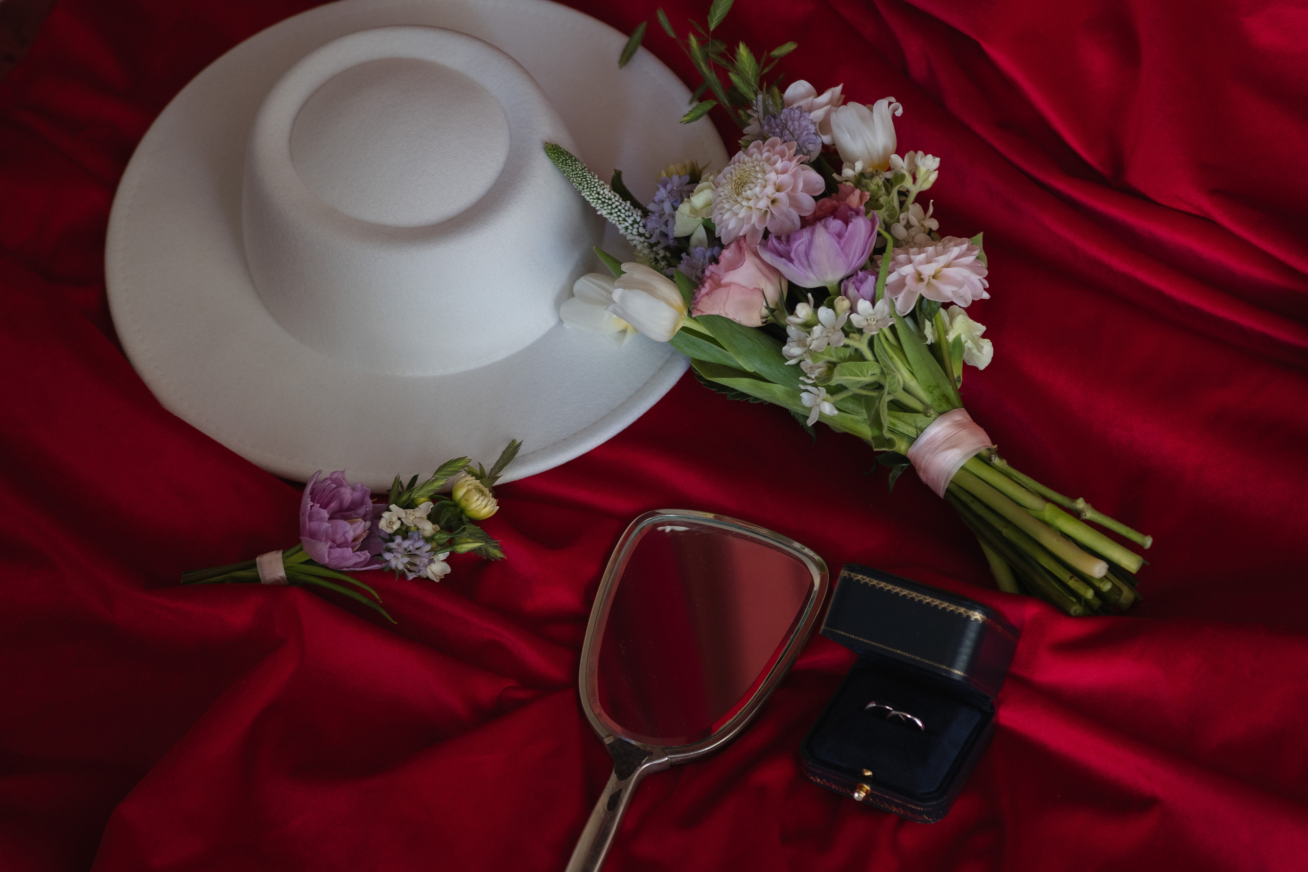 А вы будете пиццу?