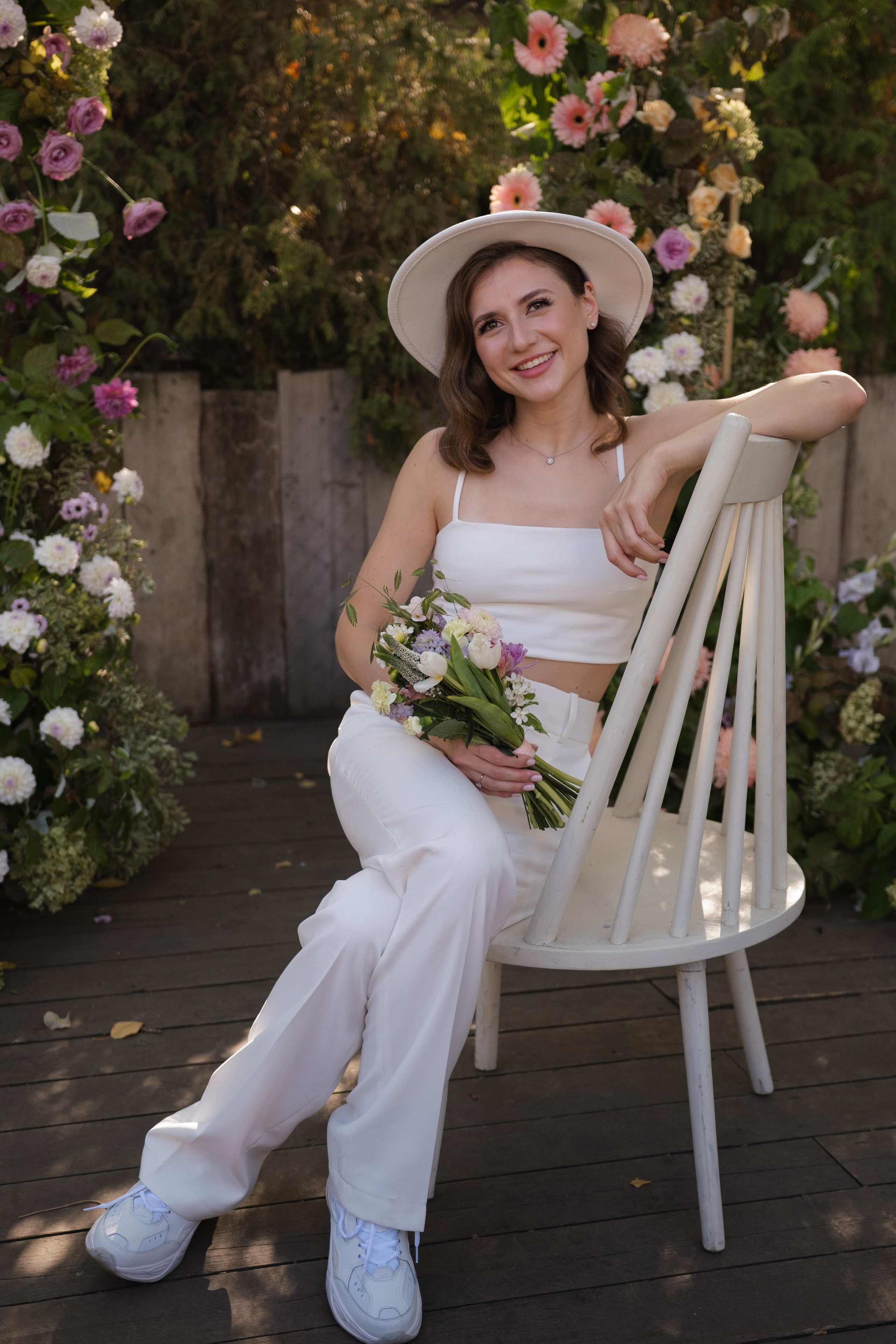 А вы будете пиццу?