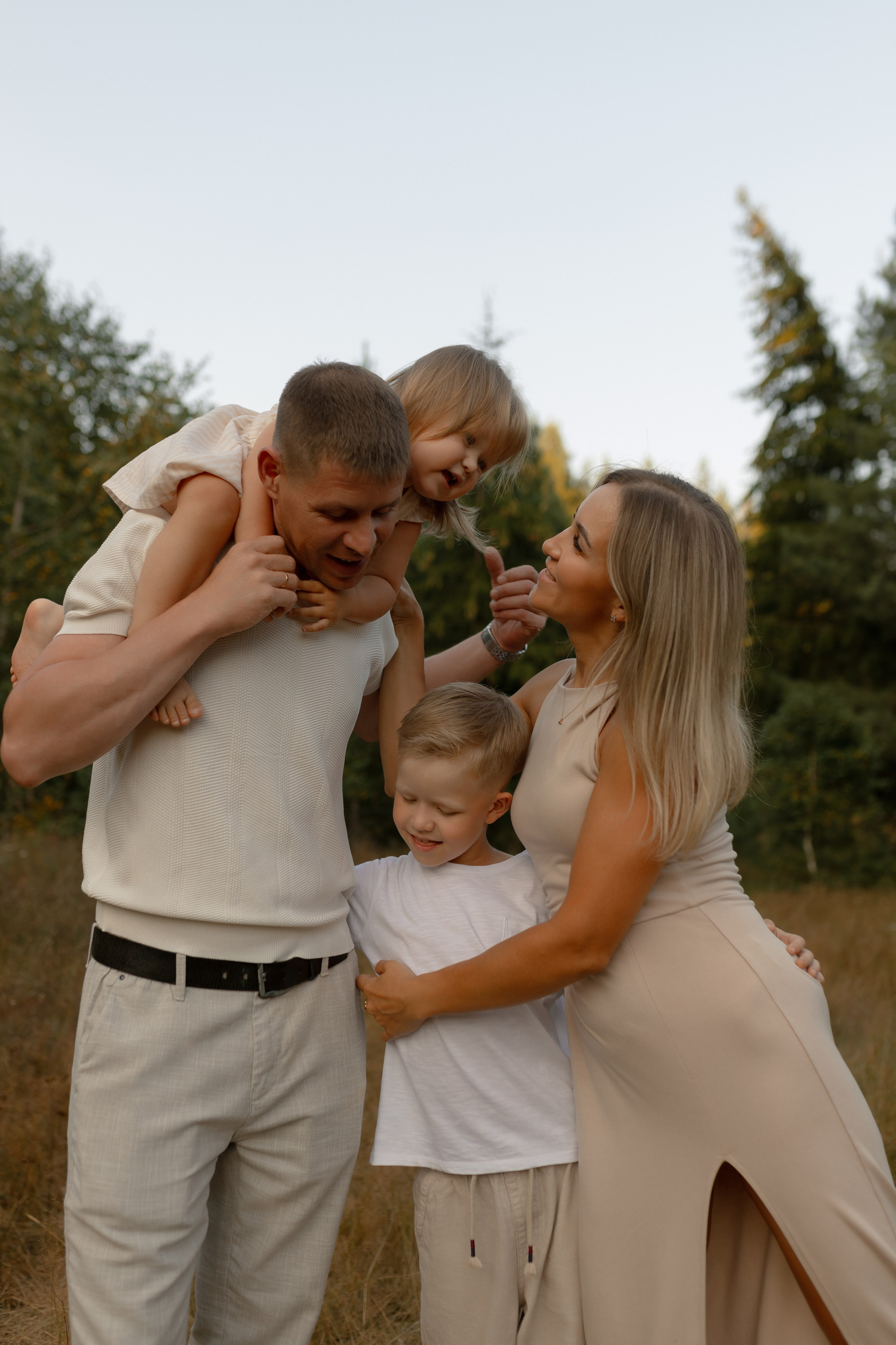 Алексей, Мария, Ваня и Варя. Фотограф Татьяна Семенова