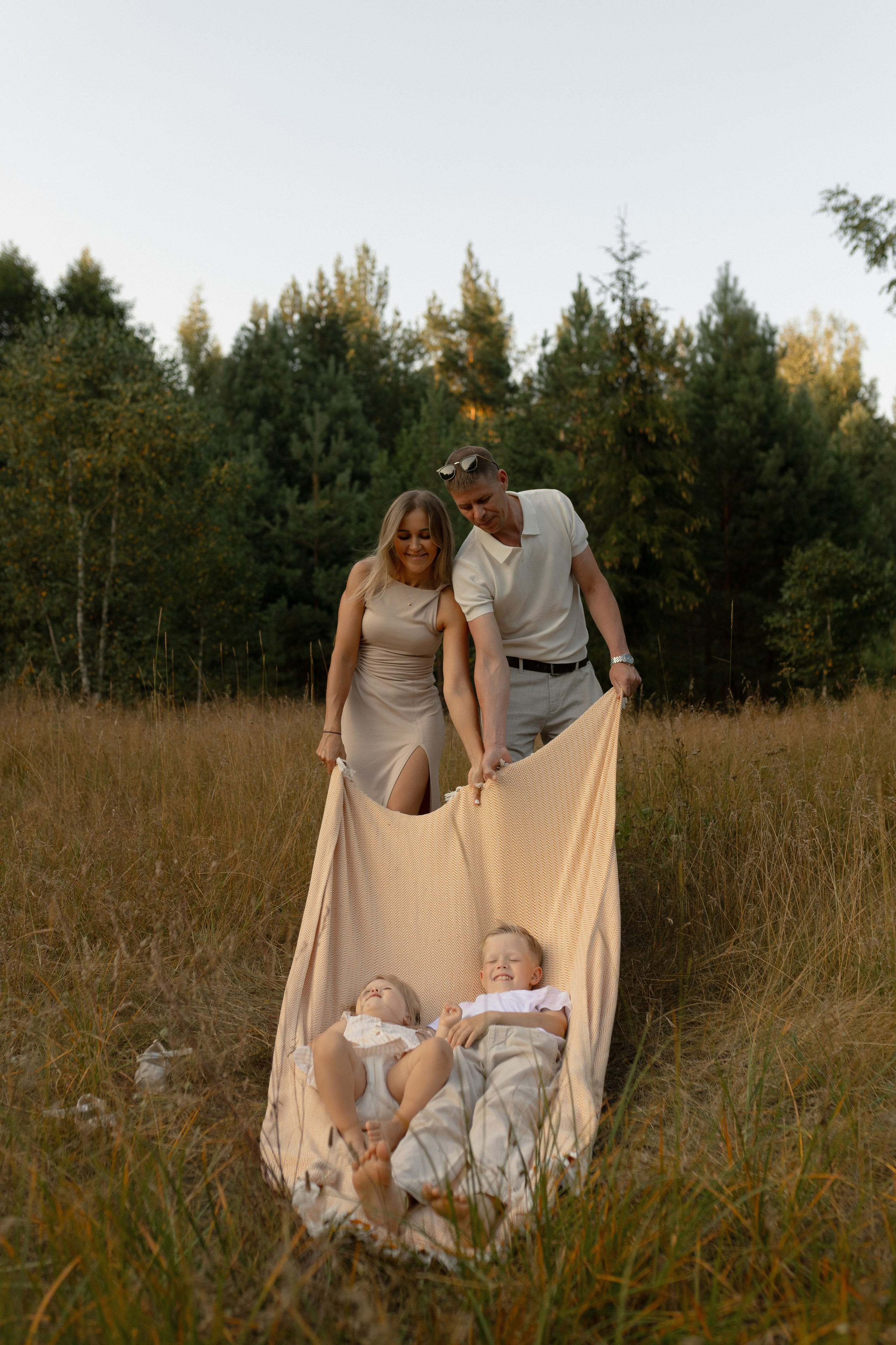 Алексей, Мария, Ваня и Варя. Фотограф Татьяна Семенова