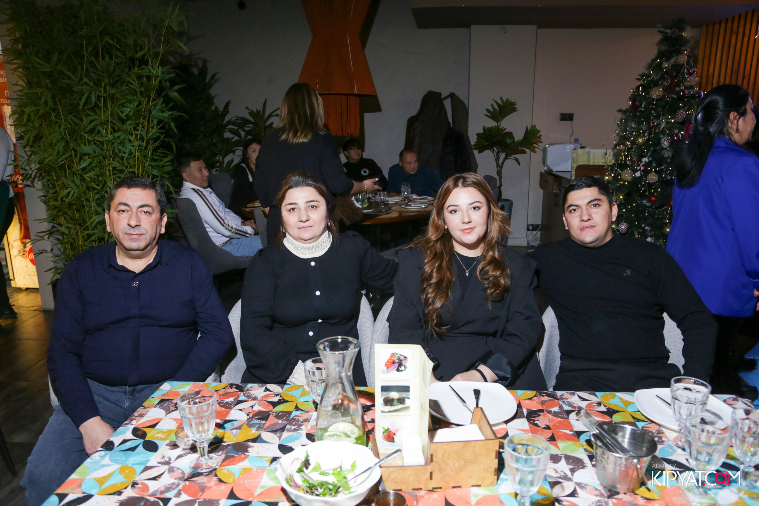 LIFE GRILL CAFE. КИПЯТКОМ АЛМАТЫ! Фотосъемка мероприятий в Алматы