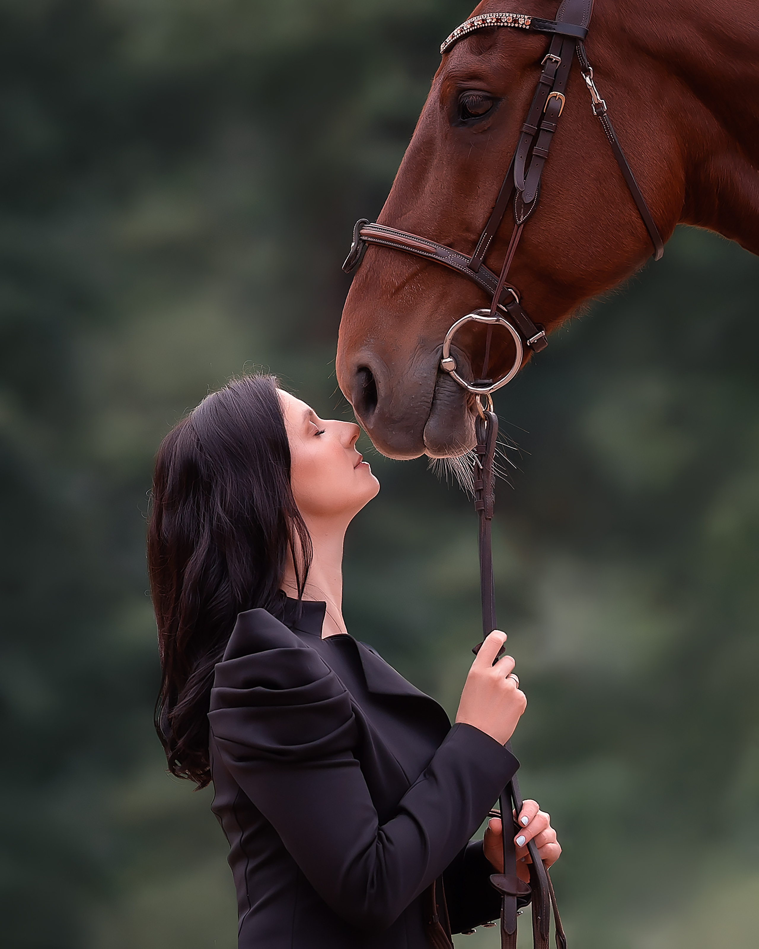 Женский портрет с лошадью. Фотограф Кочнова Диана город Владивосток