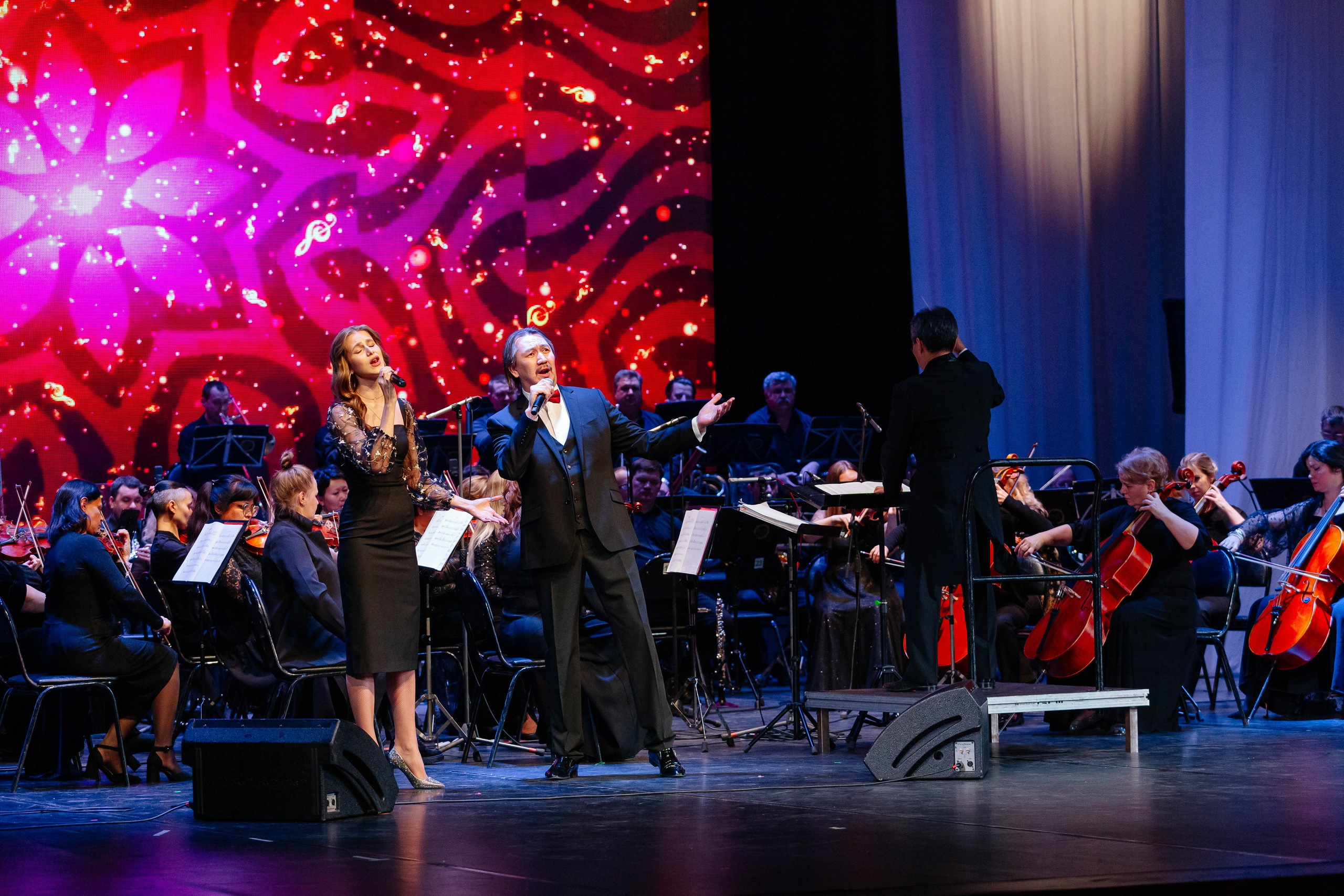 Фотогалерея с различных событий. Вокалистка Мария Сиротенко