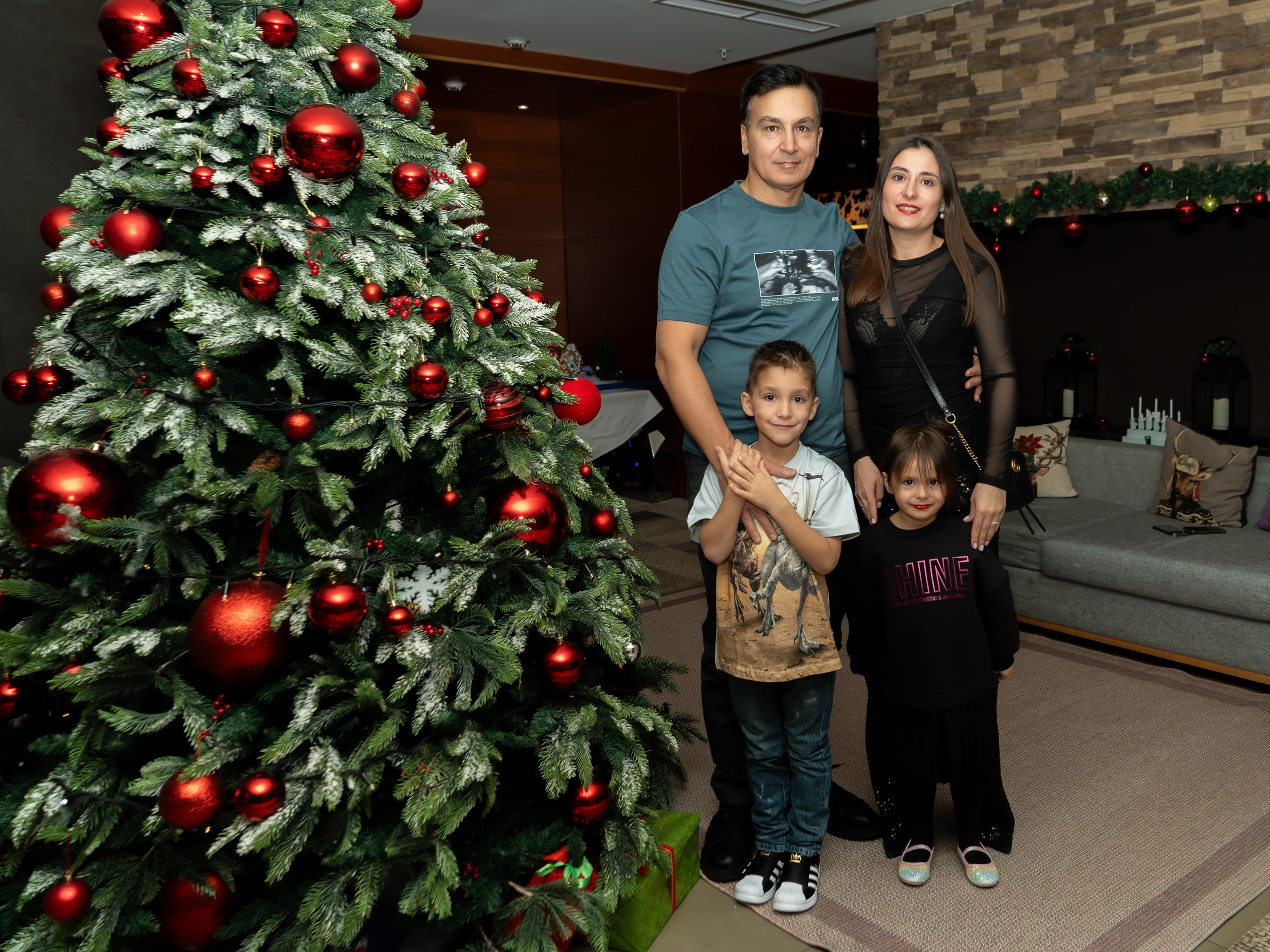 Новый год 2024 в ресторане Эрбелия. Репортажный фотограф в Красной Поляне и Сочи Павлюченко Екатерина