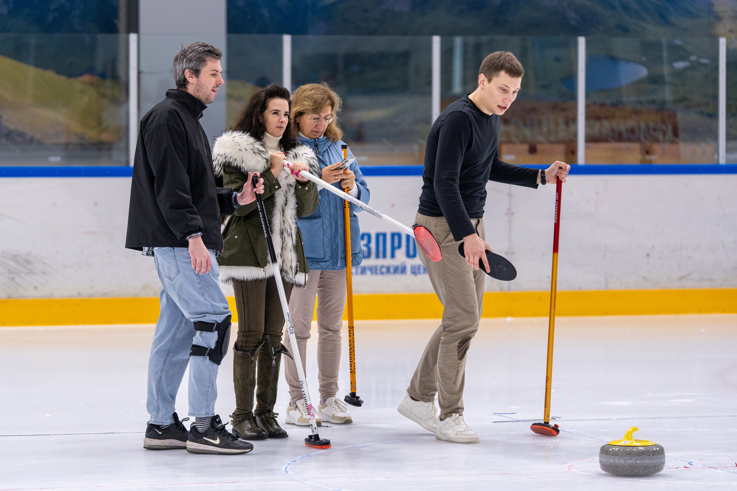 Керлинг для компании Р-Фарм. Репортажный фотограф в Красной Поляне и Сочи Павлюченко Екатерина