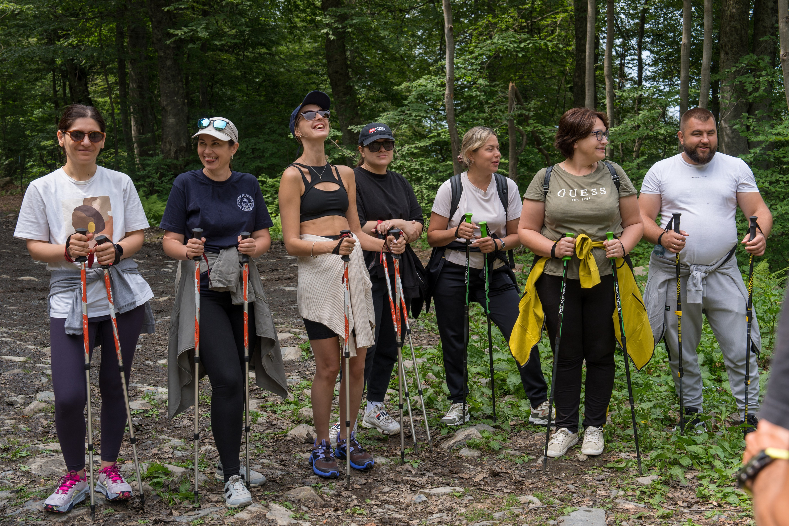 MICE мероприятие для компании «Доставка морем»: хайкинг к Ачипсинским водопадам. Репортажный фотограф в Красной Поляне и Сочи Павлюченко Екатерина