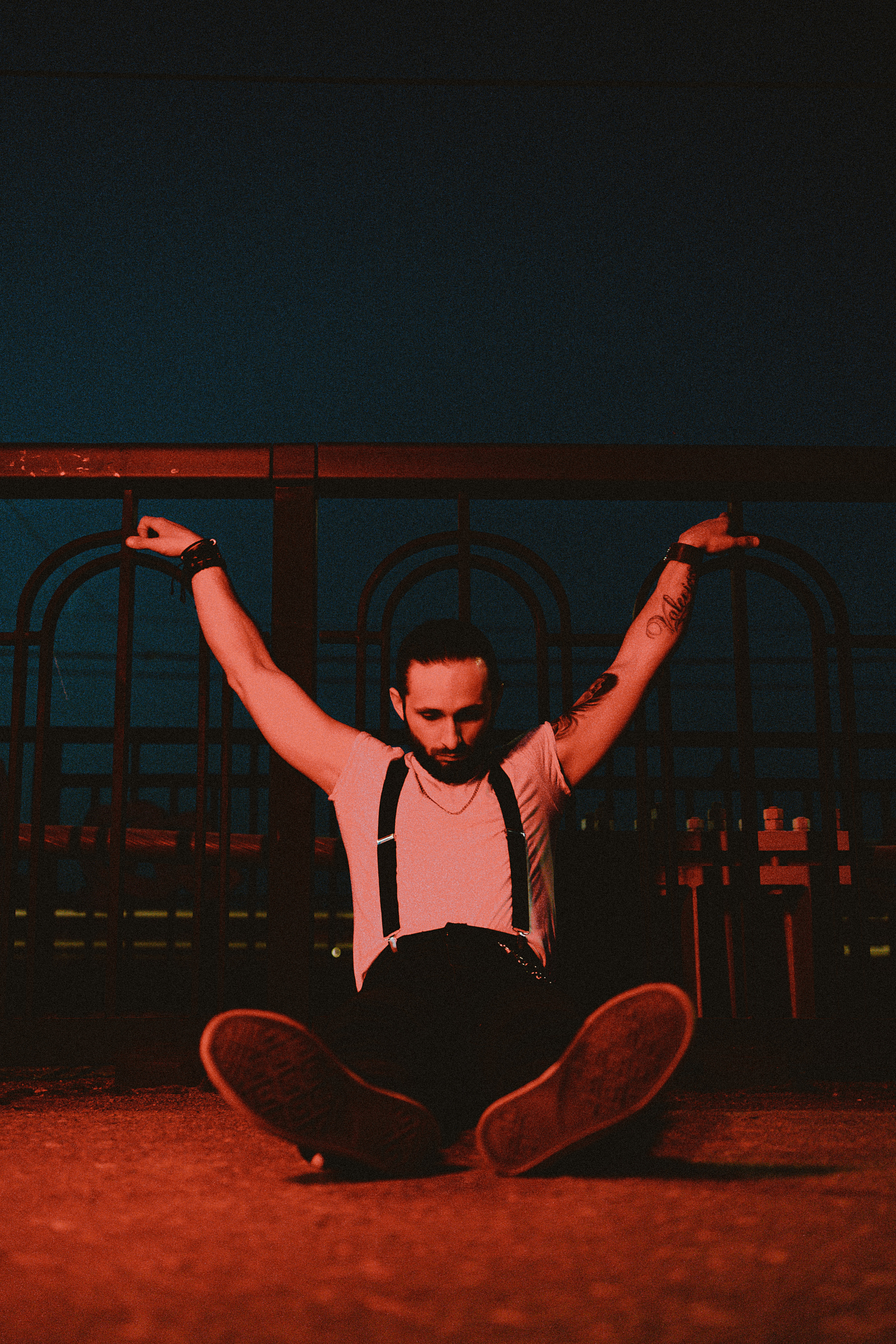 На мосту. Портретный фотограф