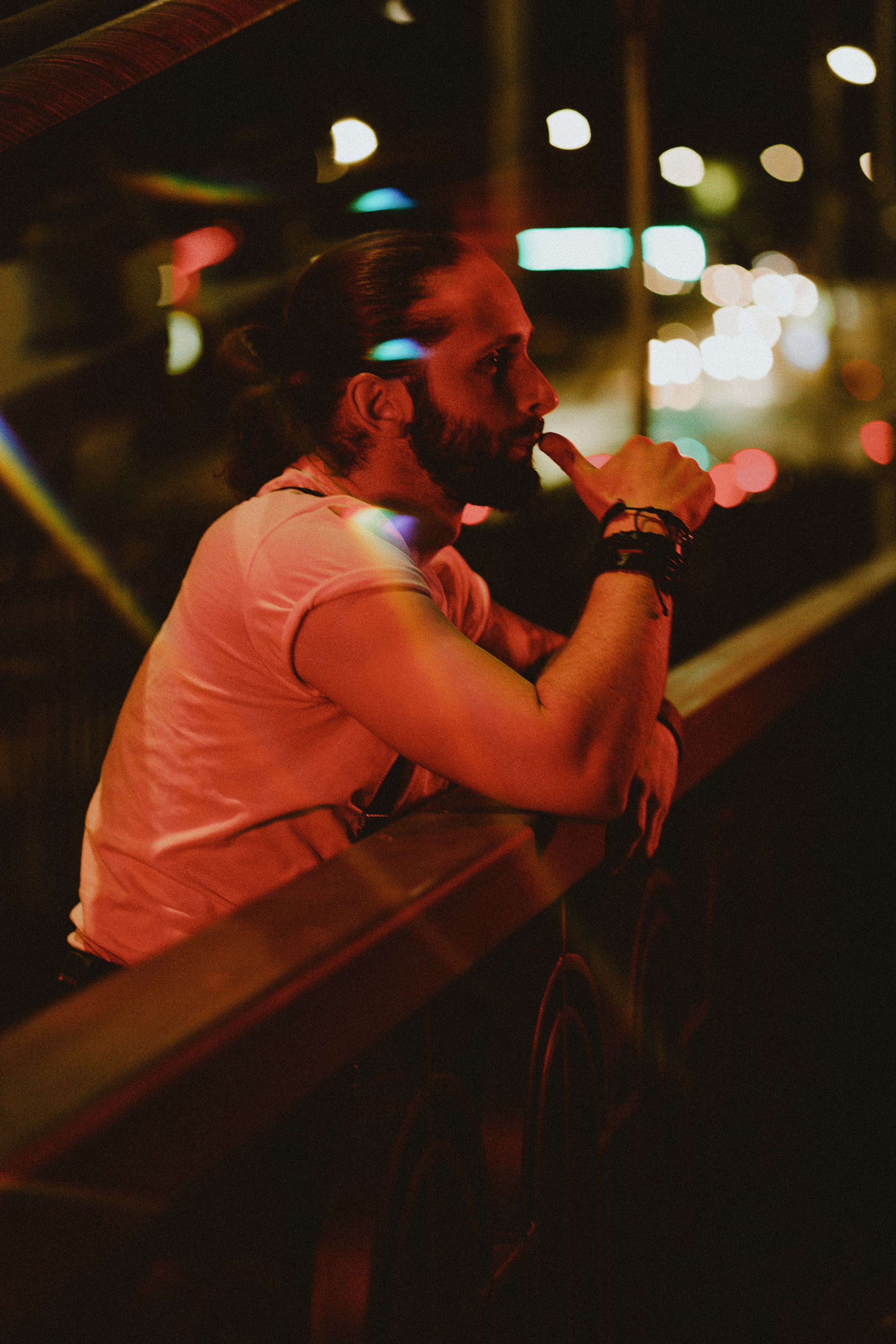 На мосту. Портретный фотограф