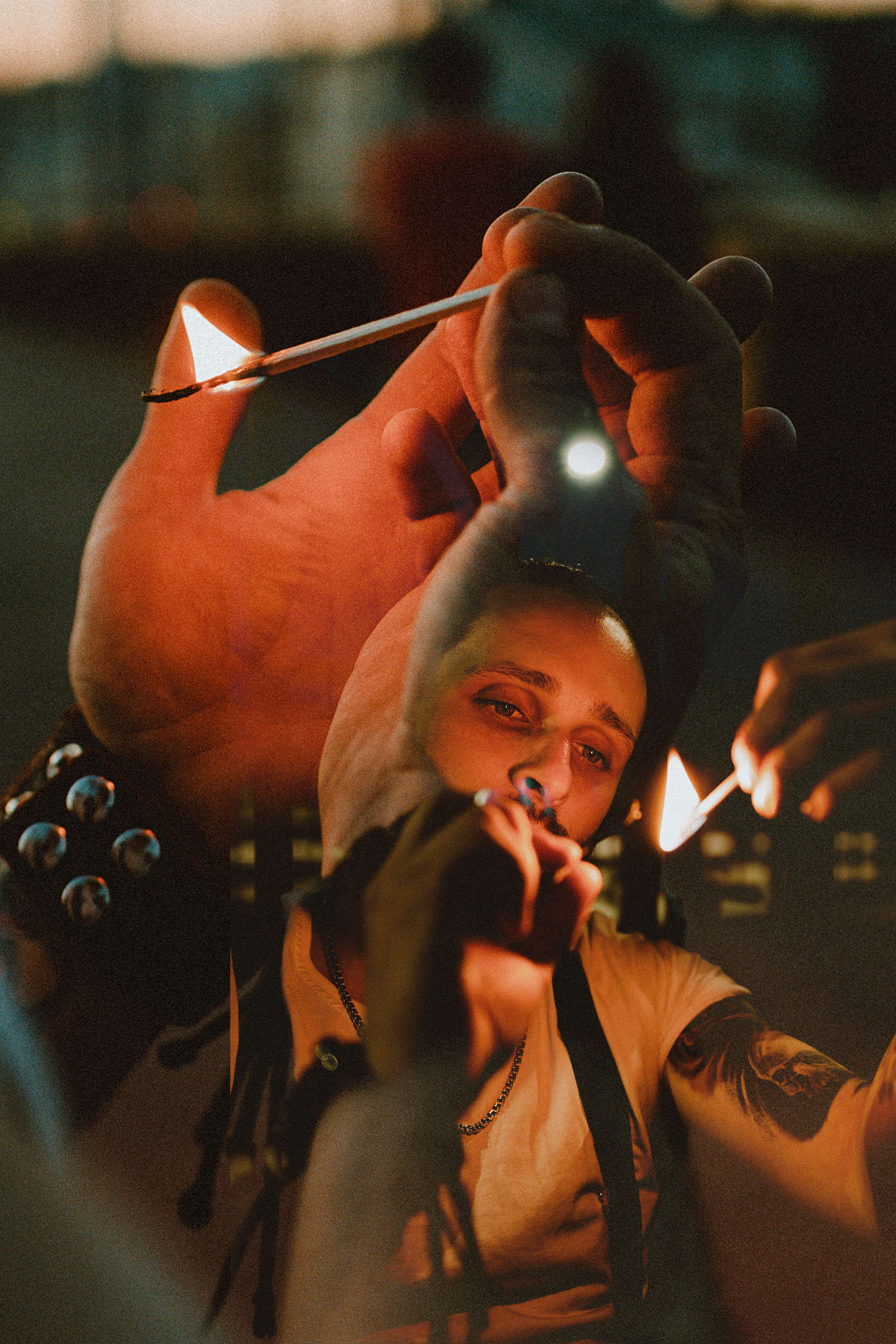 На мосту. Портретный фотограф