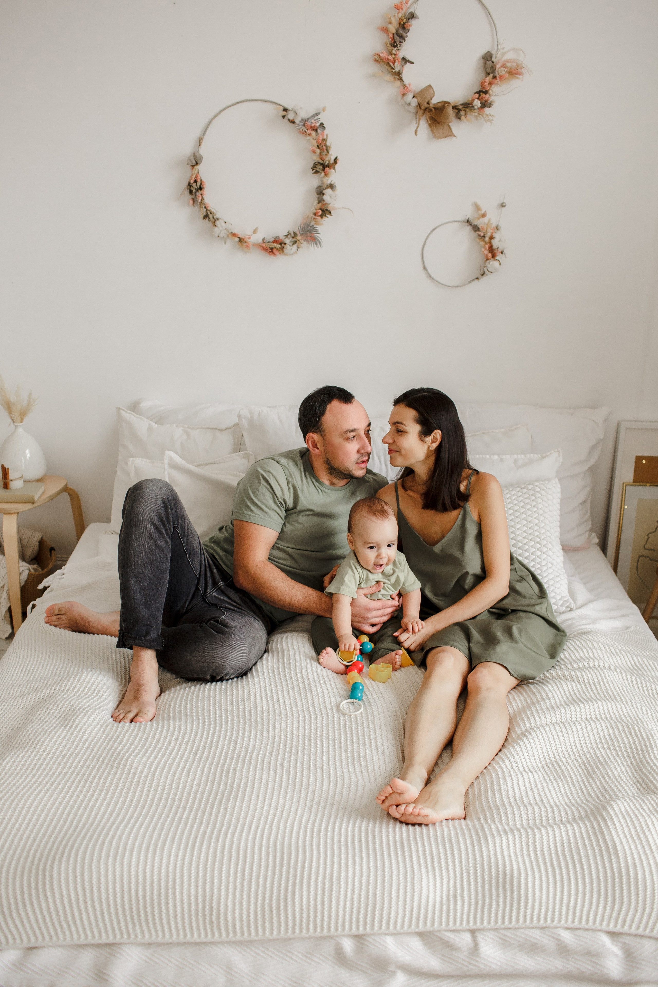 Семейная фотосессия в студии. Свадебный фотограф Кирилл Белый