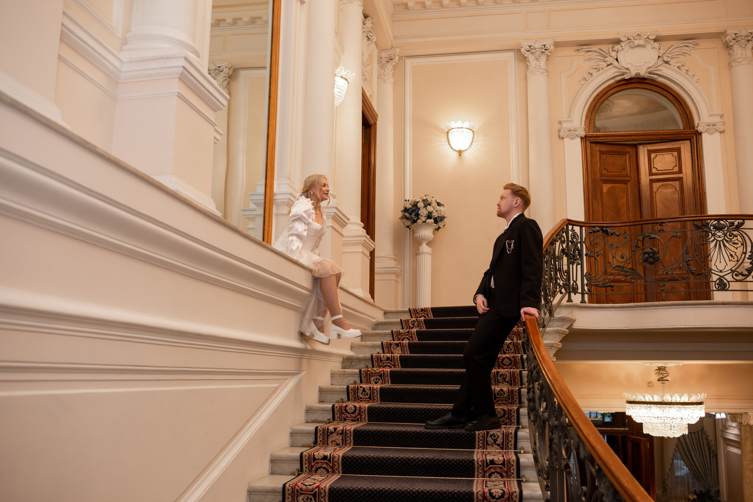 Свадебная фотопрогулка по улицам Петербурга. Свадебный фотограф Кирилл Белый