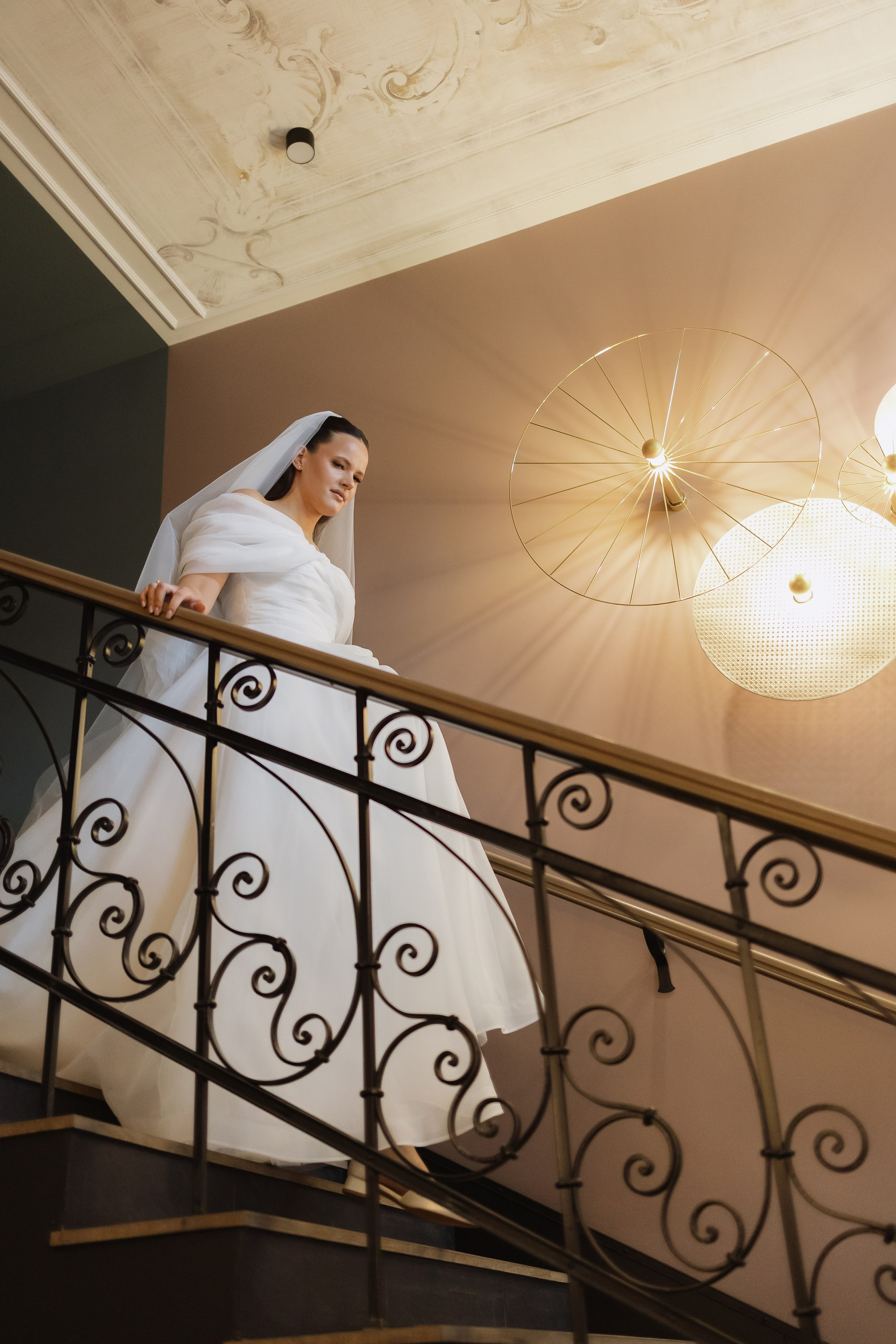 Свадебная фотосессия в Минске в итальянском ресторане La Scala