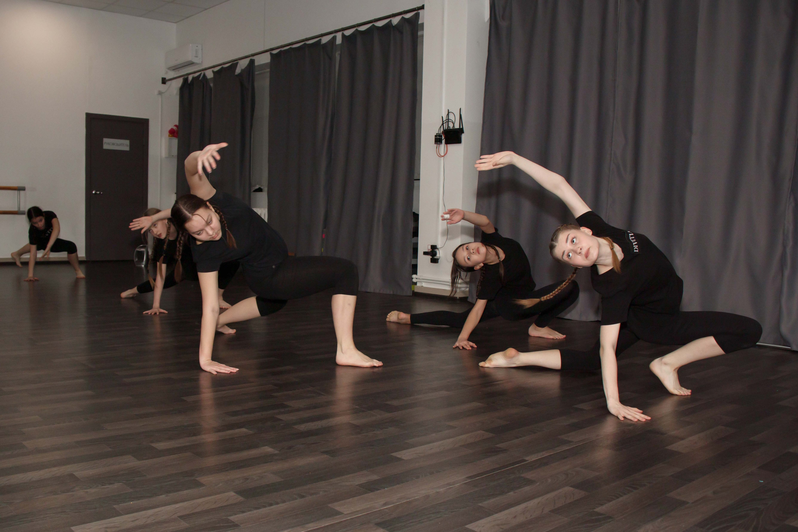 Тренировка в танц. школе. Репортажный Фотограф