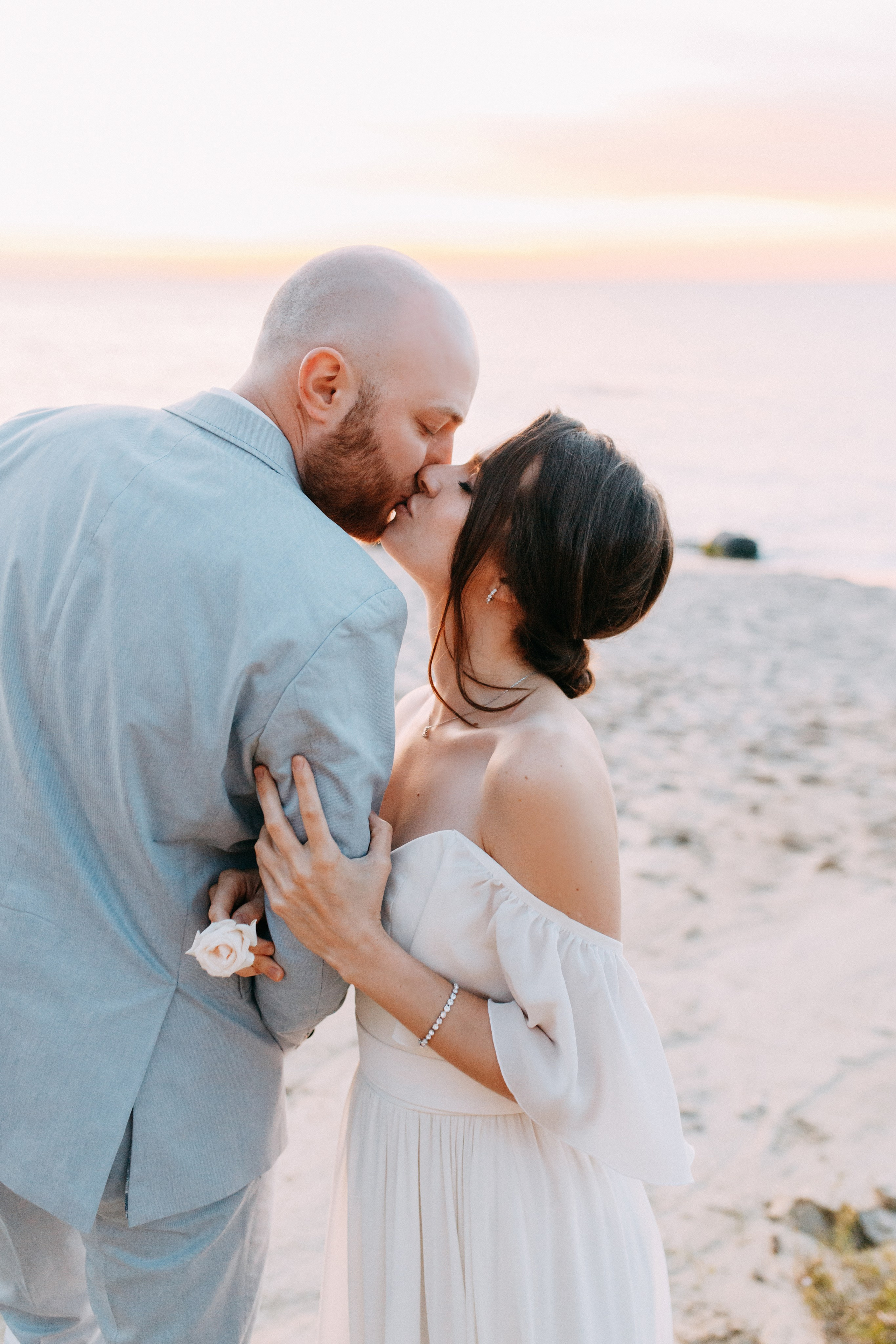 Свадебная фотосессия на море. Фотограф в Калининграде Екатерина Осинцева