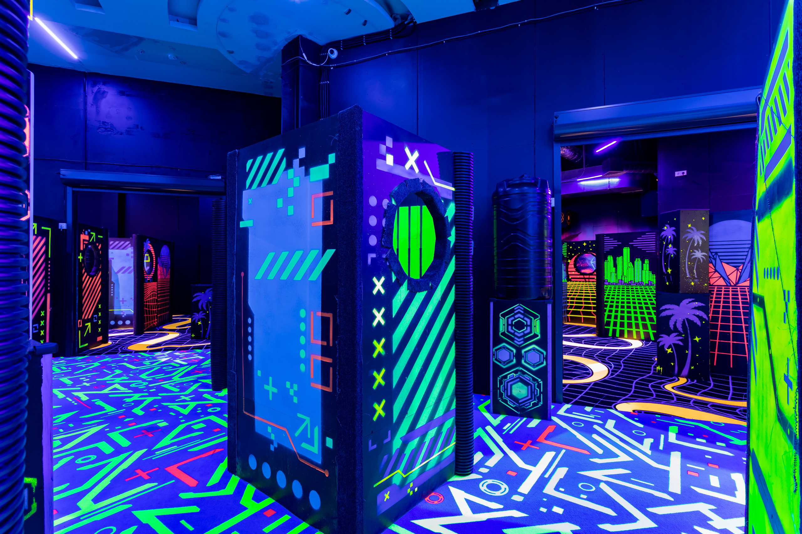 Фотосъемка для развлекательного центра LaserLand в ТРК VEGAS Каширское. Интерьеры, Контент, Портреты | Фотограф в Москве Дани Терно