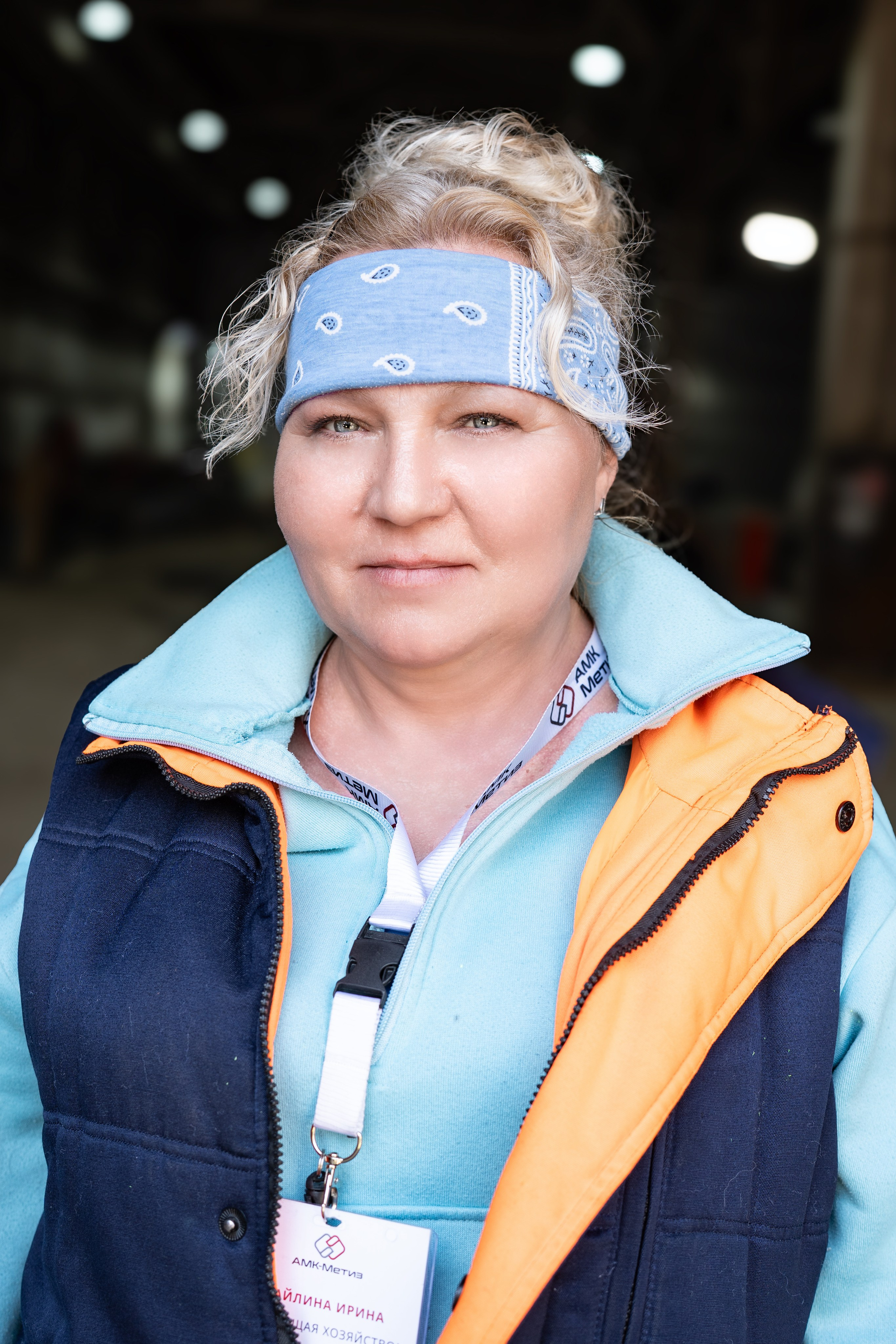 Бизнес портрет для женщин АКМ-Метиз. Семейный фотограф, женский фототерапевт