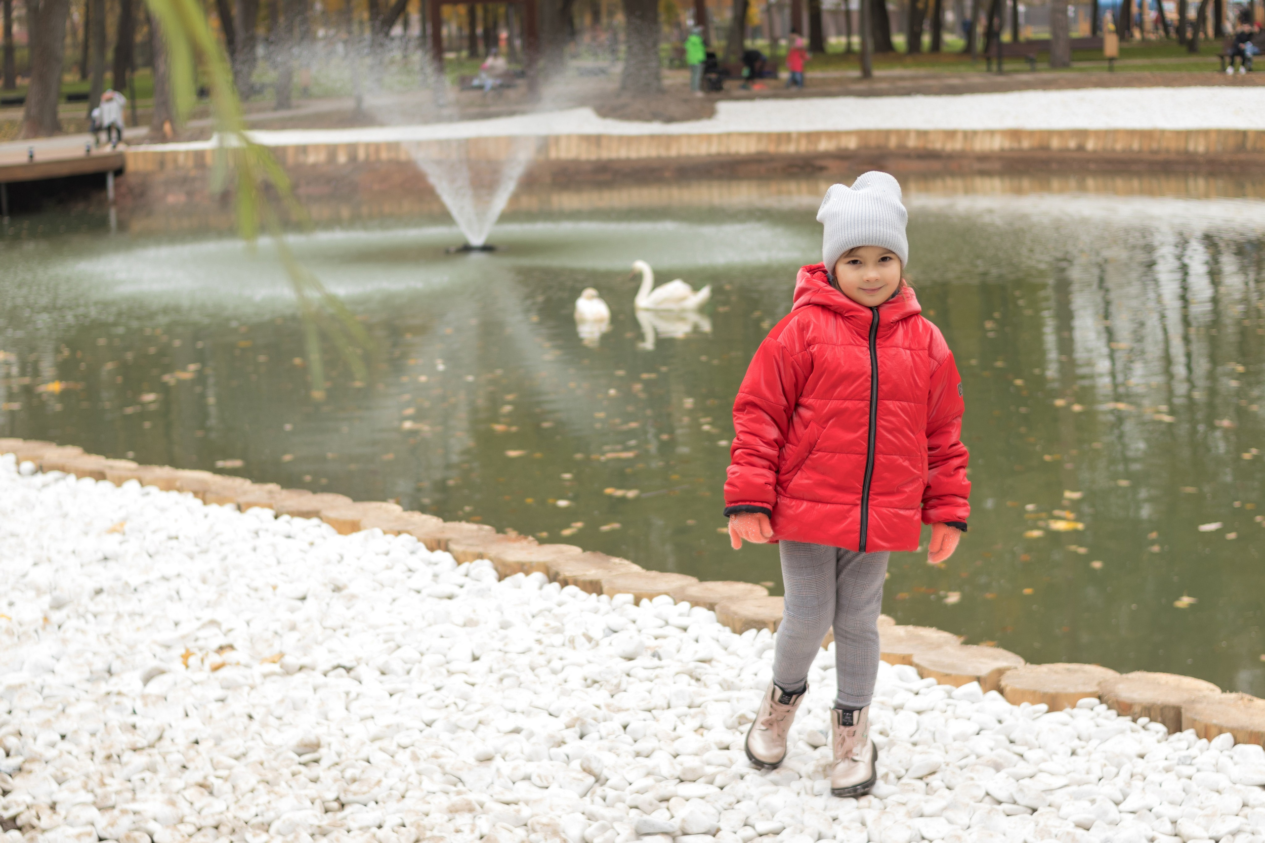 Вероника и Полина в парке им. О. Степанова октябрь 2021. Фотограф в Серпухове Наталья Руденко