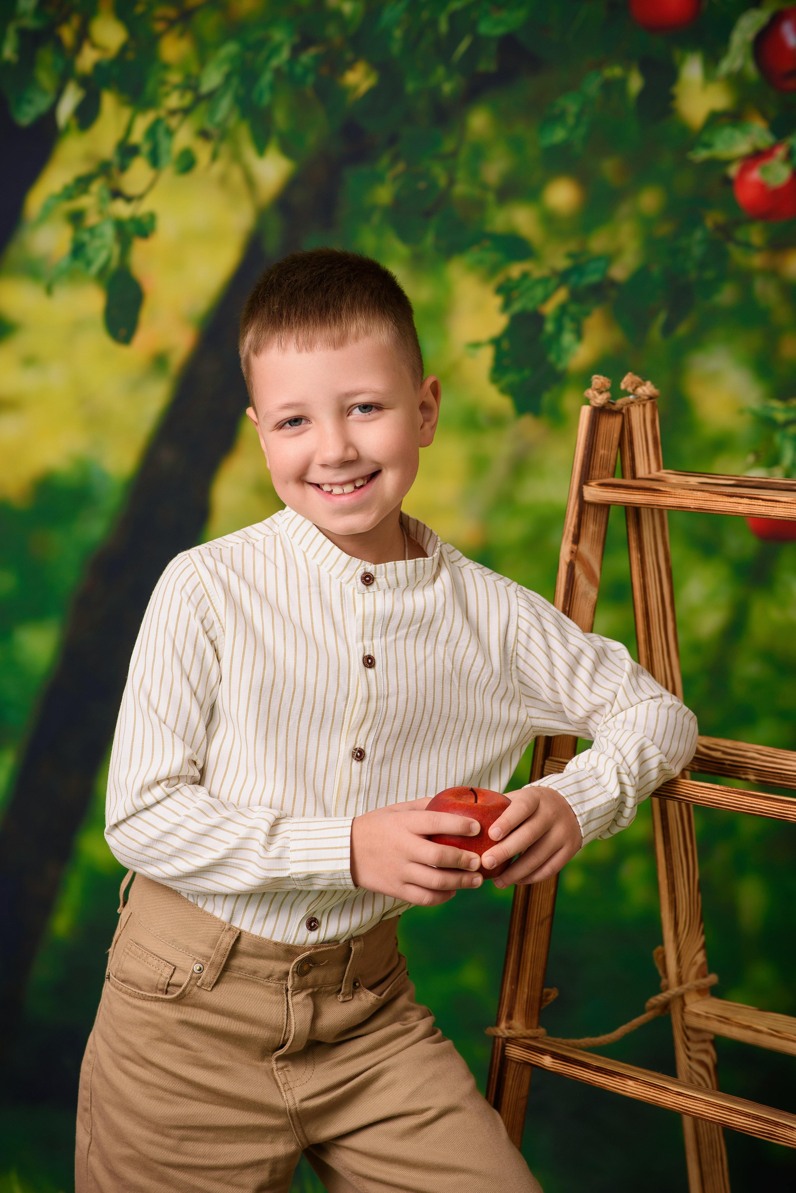 Яблочный сад. Детская фотостудия Москва